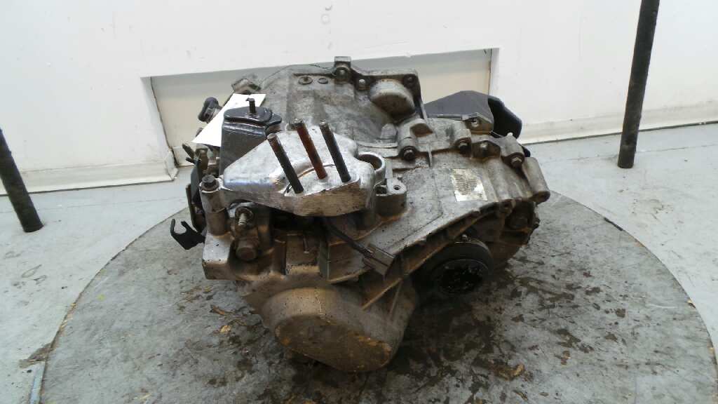 VOLVO V40 1 generation (1996-2004) Gearbox 1023678,1023678 18940247