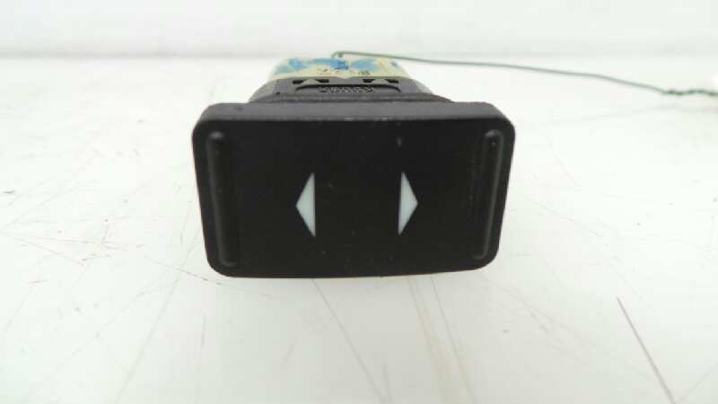 FORD C-Max 1 generation (2003-2010) Front Right Door Window Switch 03168400,03168400 18957832