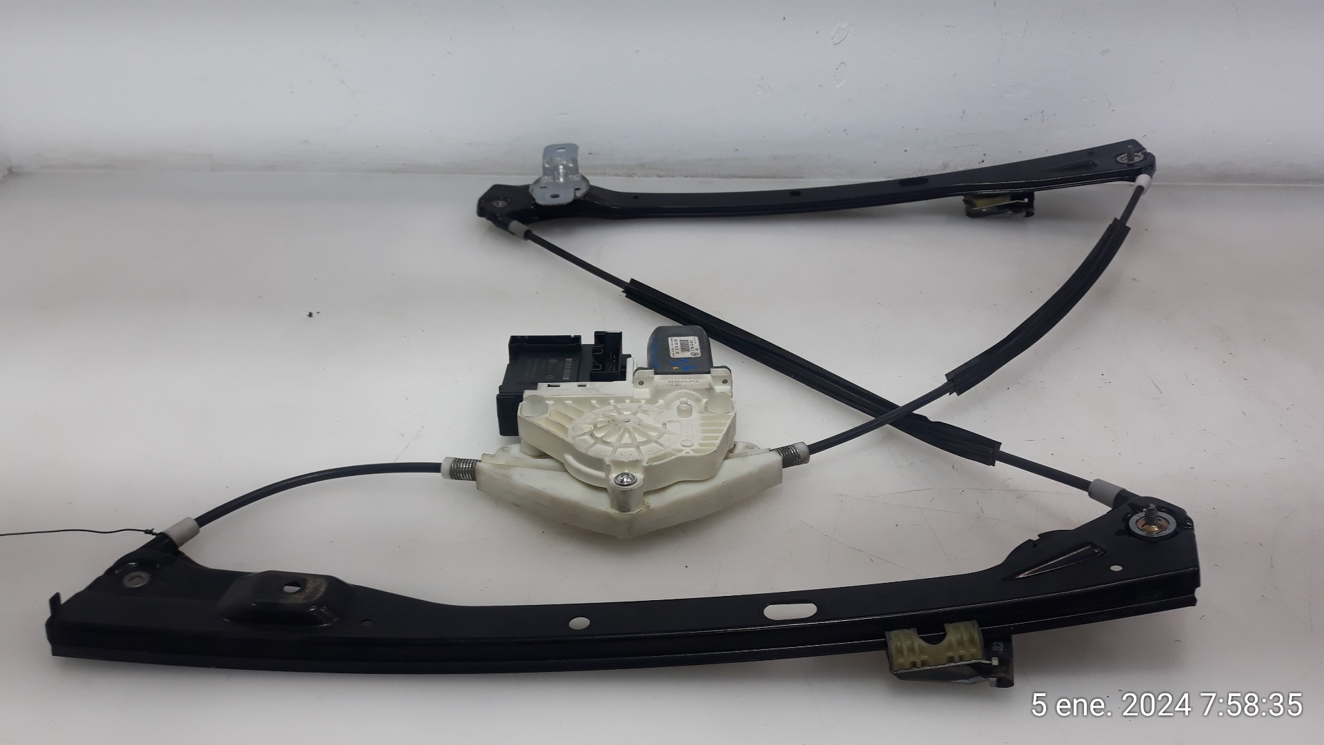 VOLKSWAGEN Golf 5 generation (2003-2009) Forreste venstre dør vinduesregulator 1K0959793C,1K0959793C 25086956