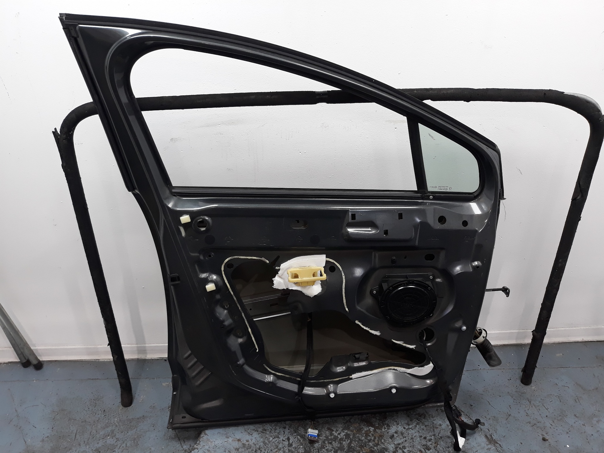 PEUGEOT 3008 1 generation (2010-2016) Front Left Door 9002AR, 9002AR 23279074