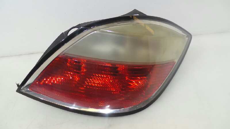 OPEL Astra J (2009-2020) Фонарь задний правый 93190305, 1222354 18946124