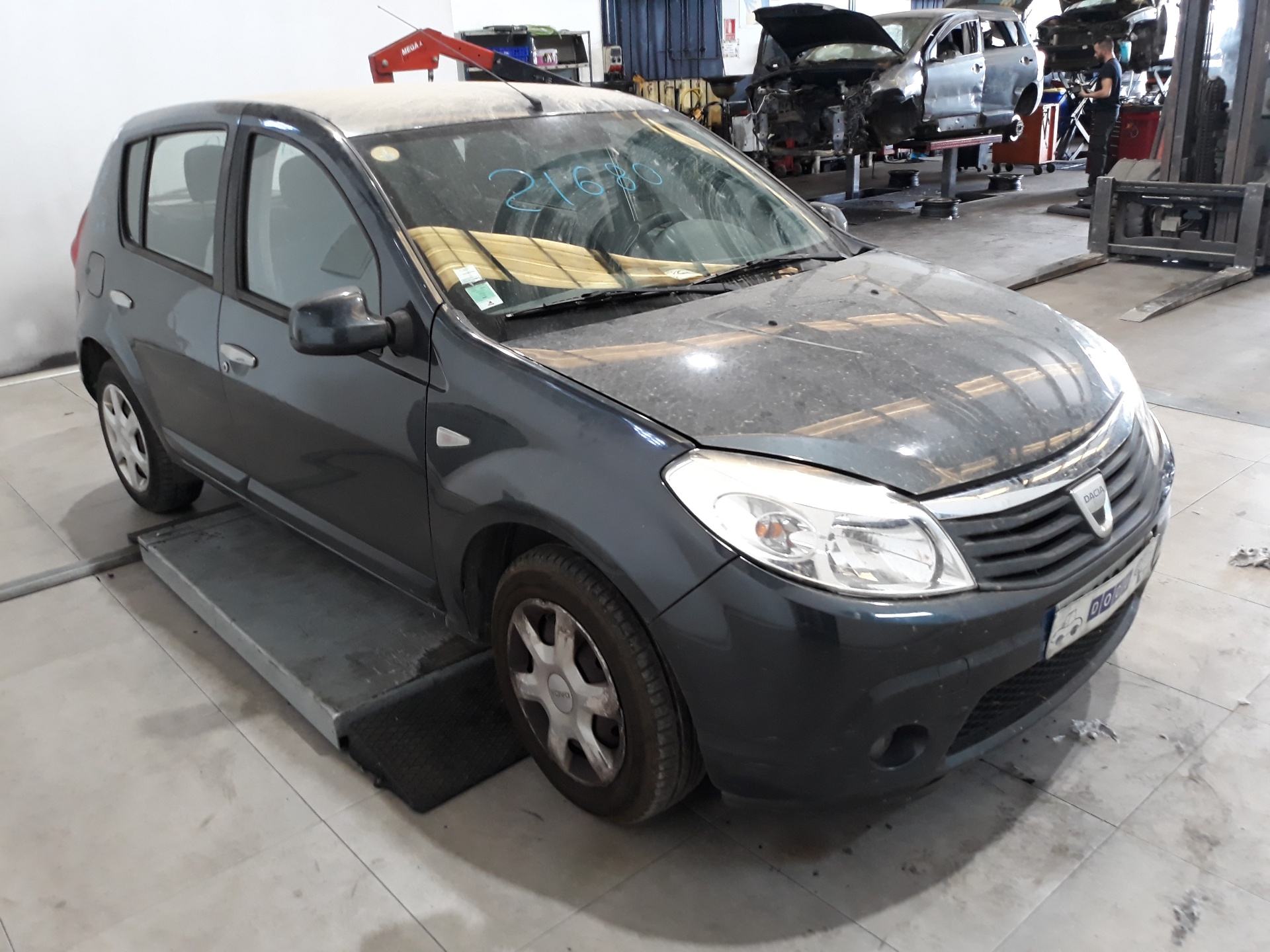 DACIA Sandero 1 generation (2008-2012) Вентилатор с дифузьор 8200765566B, 8200765566B 25207522