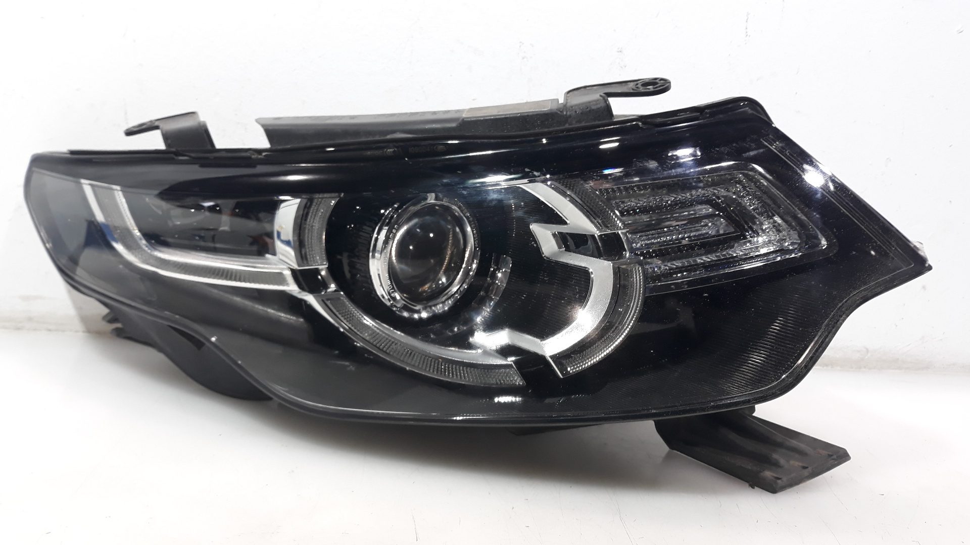 LAND ROVER Discovery Sport 1 generation (2014-2024) Front Right Headlight LR137230, LR137230 25211473