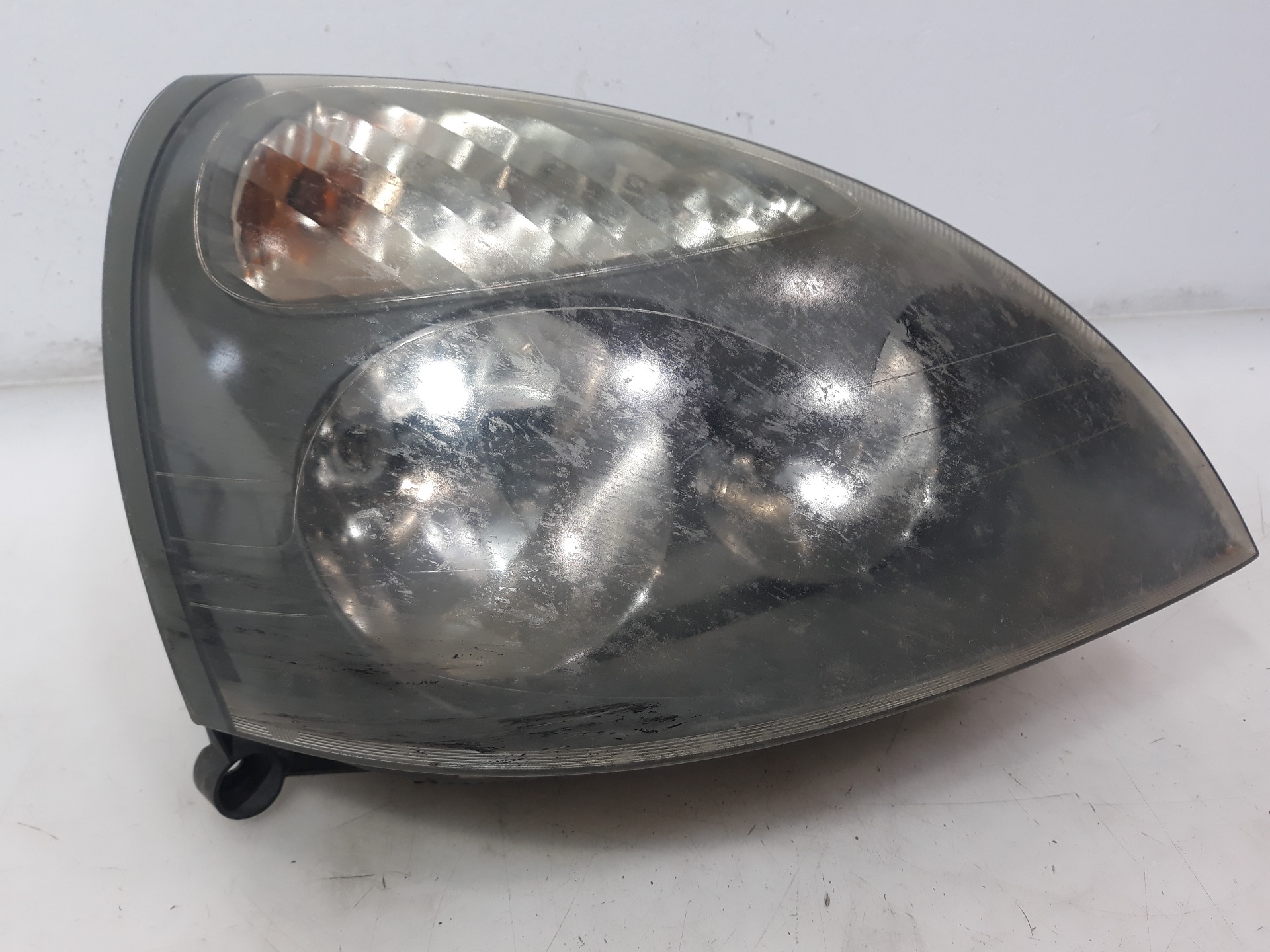 RENAULT Clio 2 generation (1998-2013) Front Right Headlight 15601800RE,15601800RE 19148032