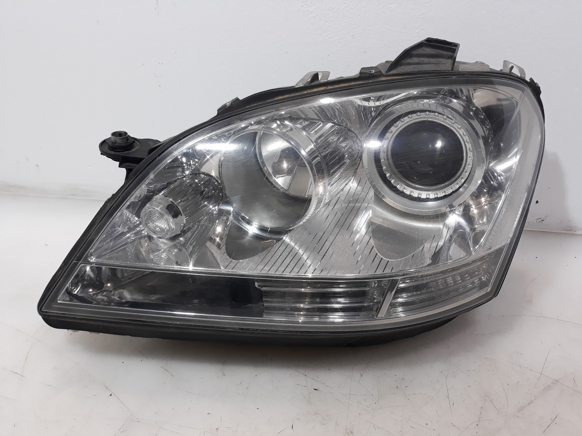 MERCEDES-BENZ M-Class W164 (2005-2011) Фара передняя левая A1648205361,A1648205361 26088513