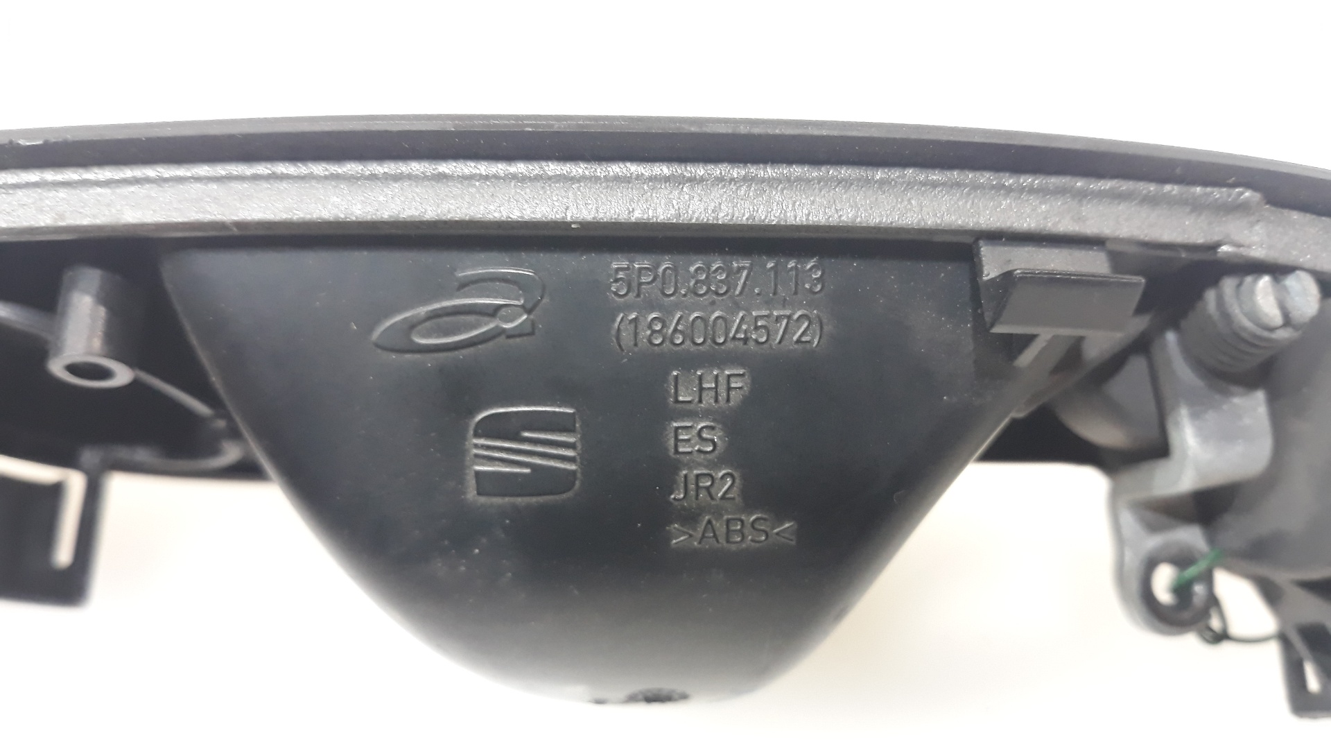 SEAT Leon 2 generation (2005-2012) Кронштейн ручки передней левой двери 5P0837113, 5P0837113B1UQ, 5P0837113 25211768