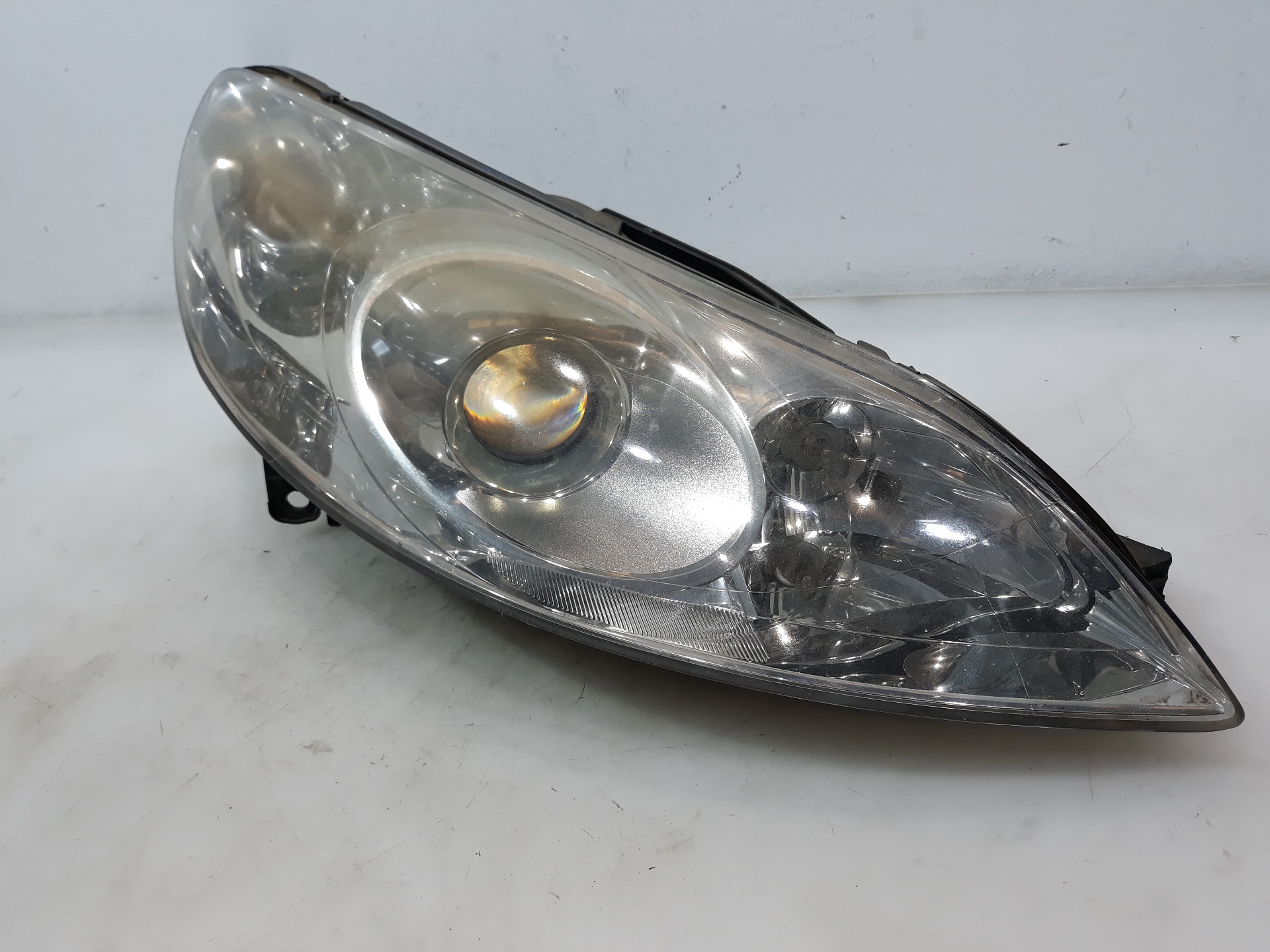 PEUGEOT 407 1 generation (2004-2010) Front Right Headlight 0301213274,0301213274,620692 19138875