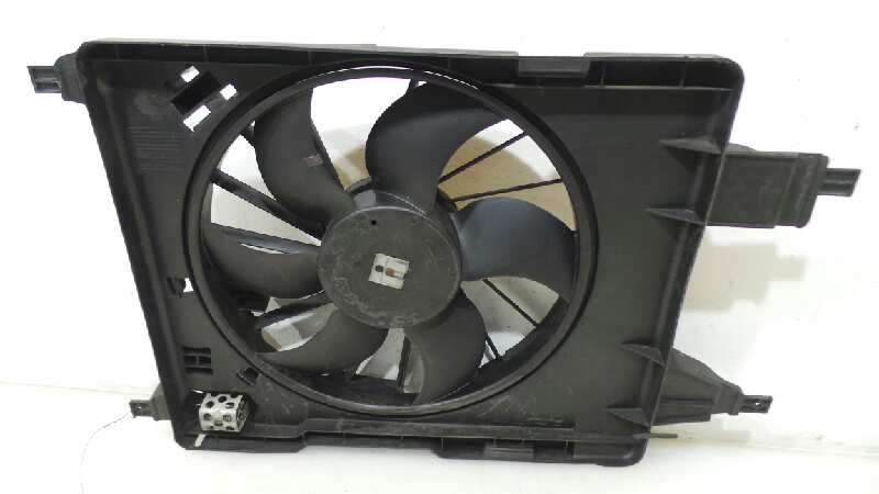 RENAULT Megane 2 generation (2002-2012) Ventilateur diffuseur 8200151465, 8200151465 18996366