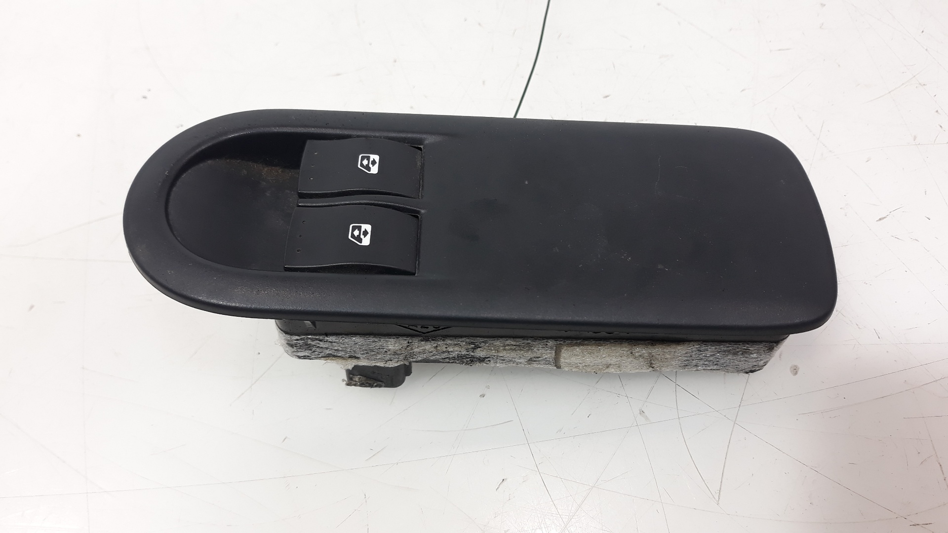 RENAULT Megane 2 generation (2002-2012) Front Left Door Window Switch 156018090, 156018090 26101774