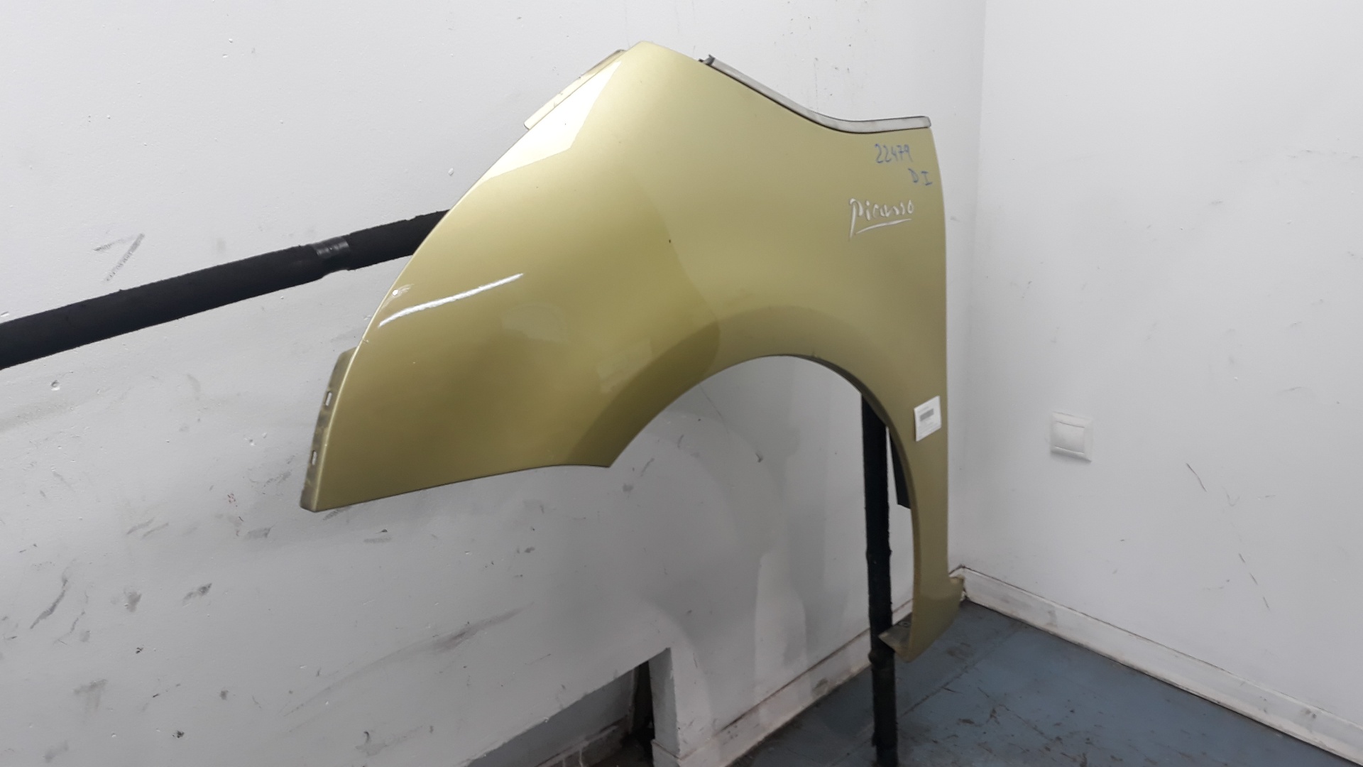 CITROËN C4 Picasso 1 generation (2006-2013) Front Left Fender 7840V1 25349346