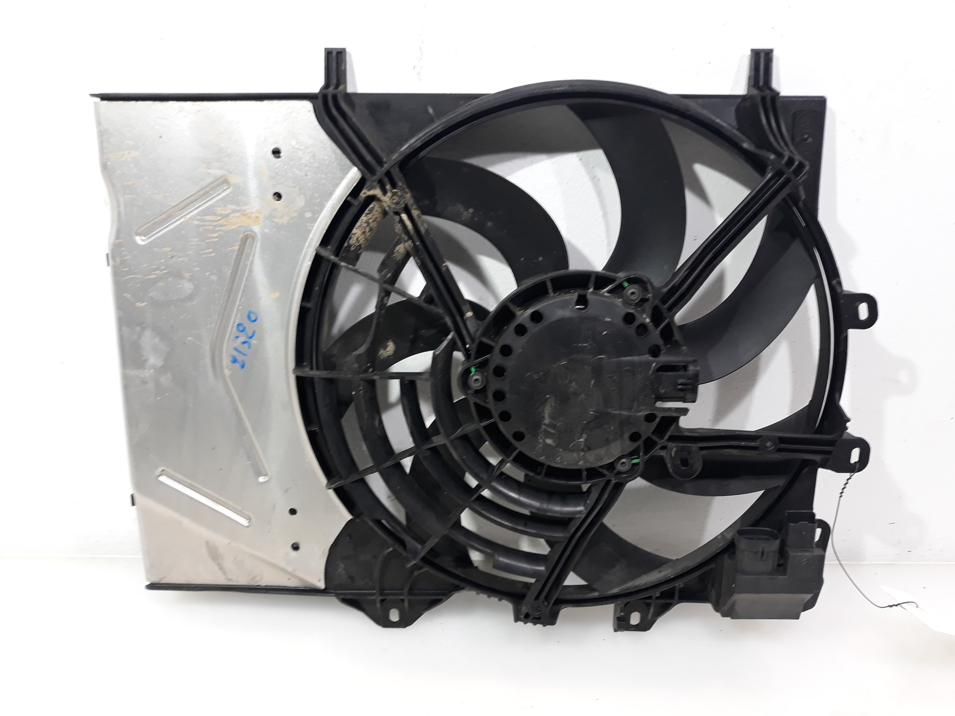 PEUGEOT 2008 1 generation (2013-2020) Diffuser Fan 9801666680 26086017