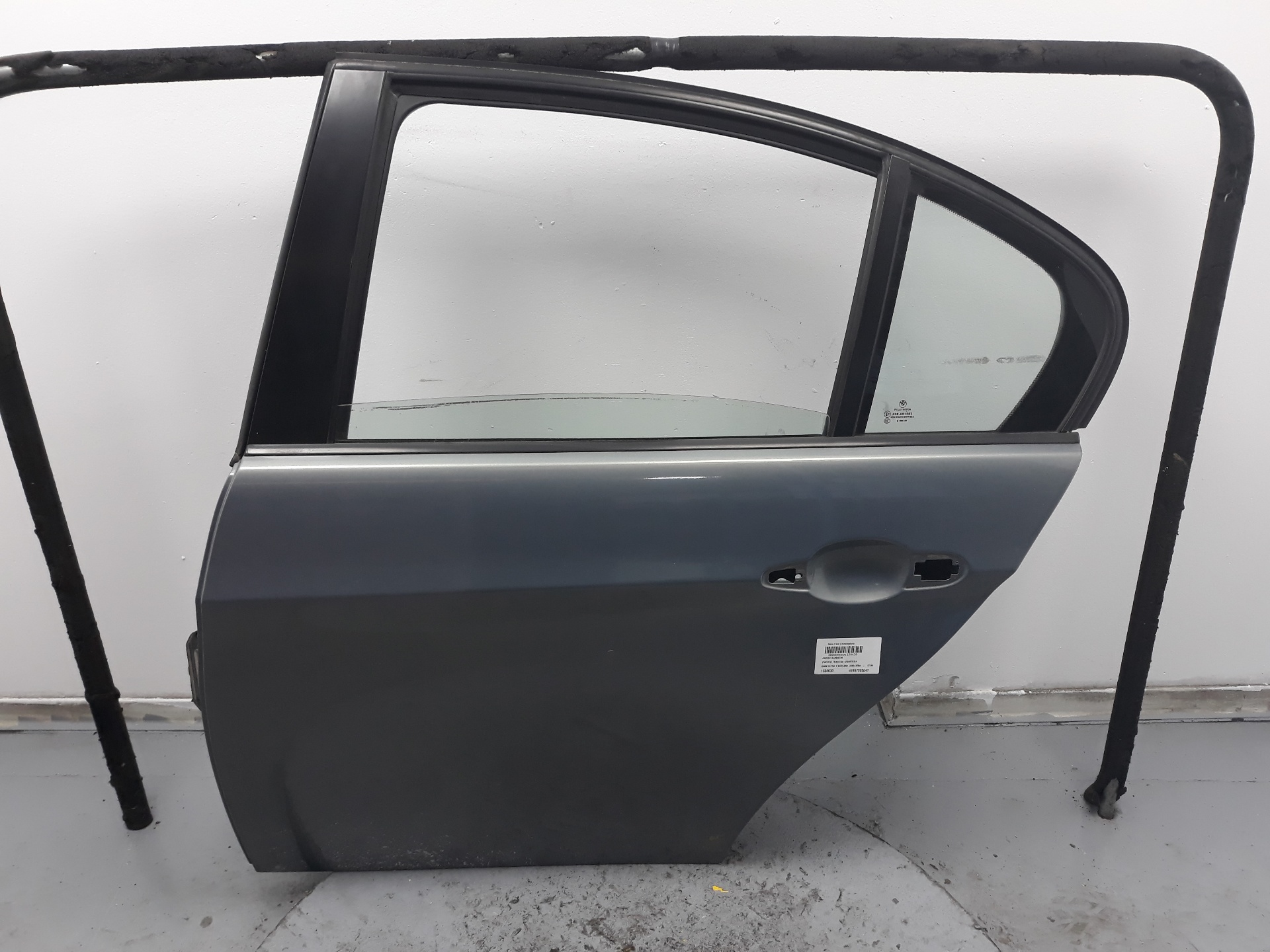 BMW 3 Series E90/E91/E92/E93 (2004-2013) Rear Left Door 41007203647, 41007203647 19095076