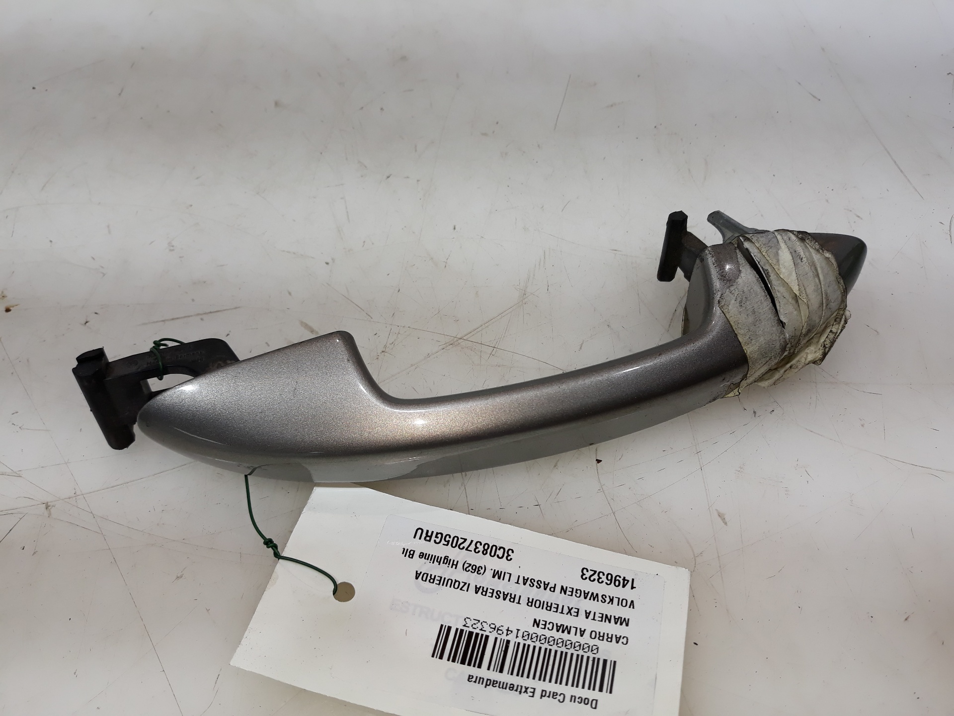 VOLKSWAGEN Passat B7 (2010-2015) Rear Left Door Exterior Handle 3C0837205 23251552