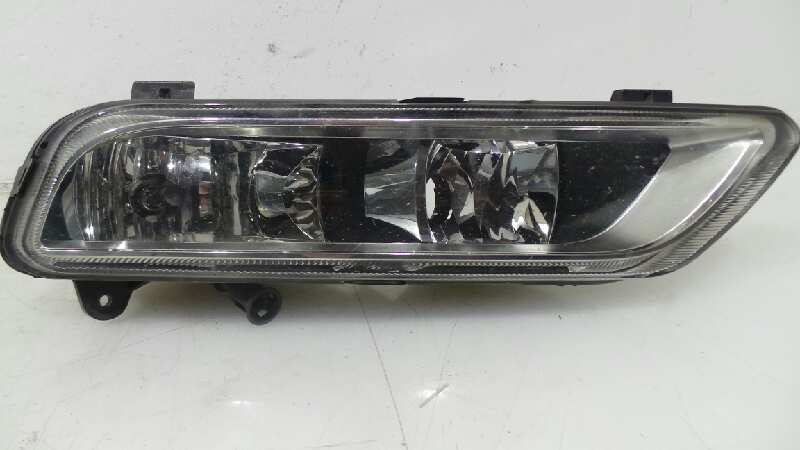 VOLKSWAGEN Passat B7 (2010-2015) Front Right Fog Light 3AA941662A,3AA941662A,3AA941662A 26069736