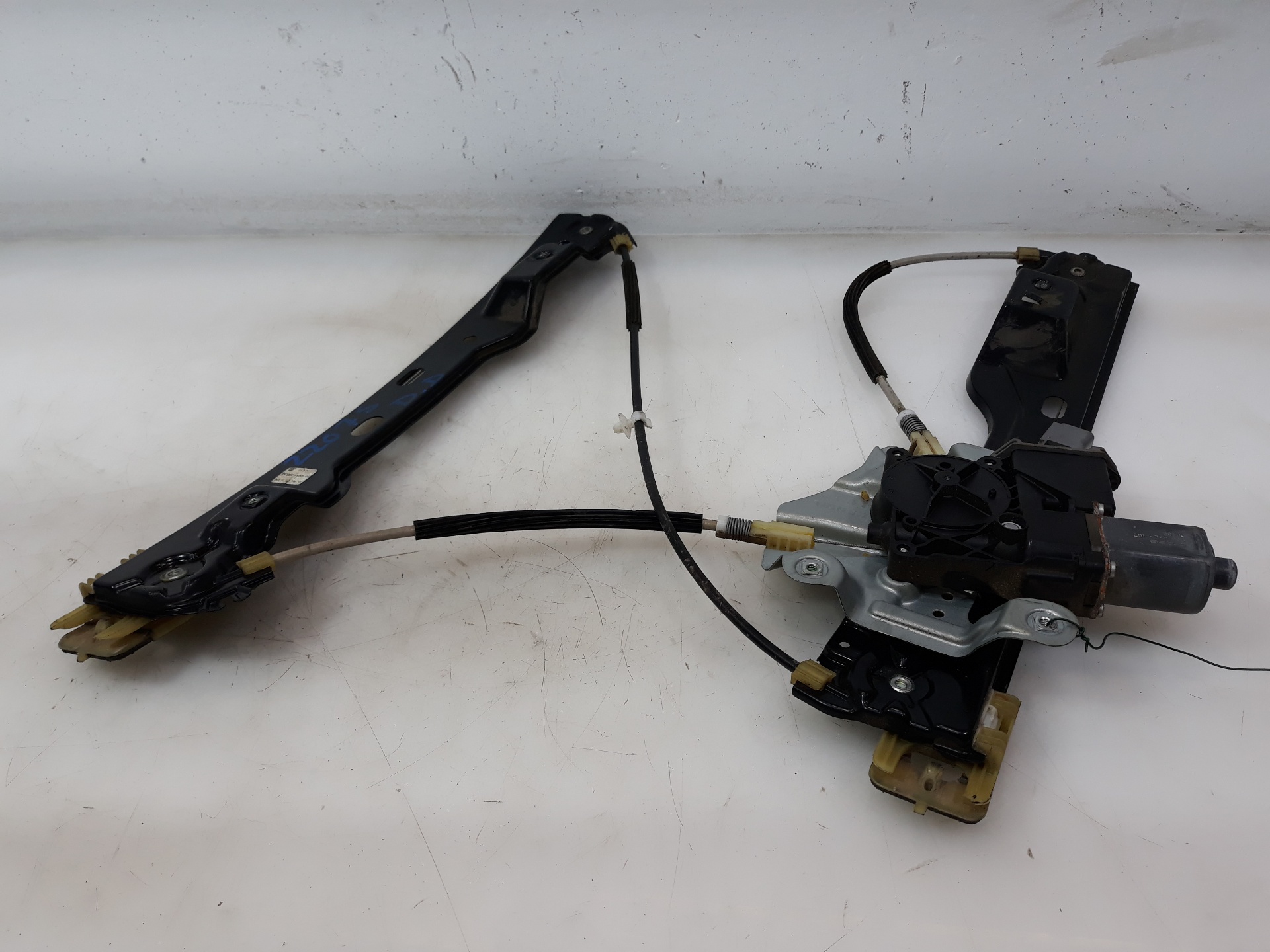 OPEL Astra J (2009-2020) Ridicător de geam ușă dreapta față 13260129 25505129