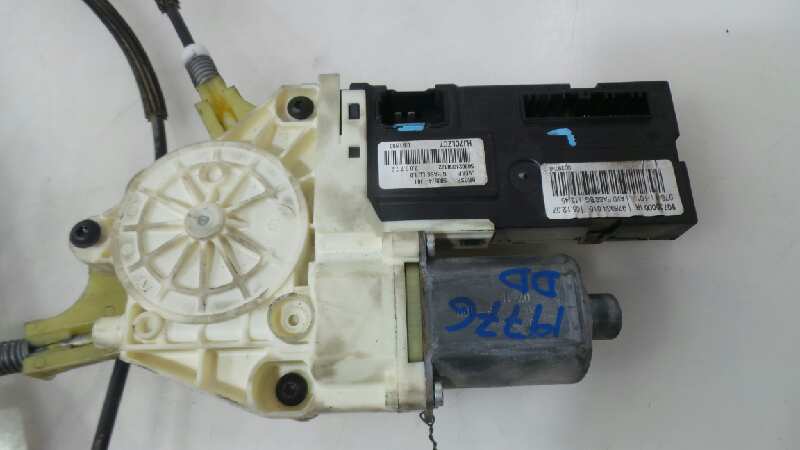 RENAULT Laguna 3 generation (2007-2015) Front Right Door Window Regulator 807000002R,807000002R 19037741