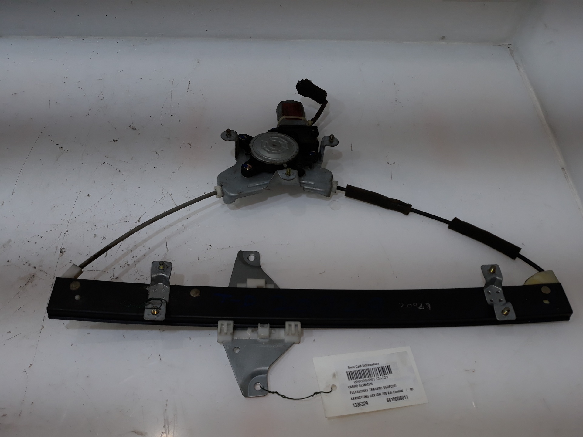 SSANGYONG Rexton Y200 (2001-2007) Rear Right Door Window Regulator 8810008011, 8810008011 19102415