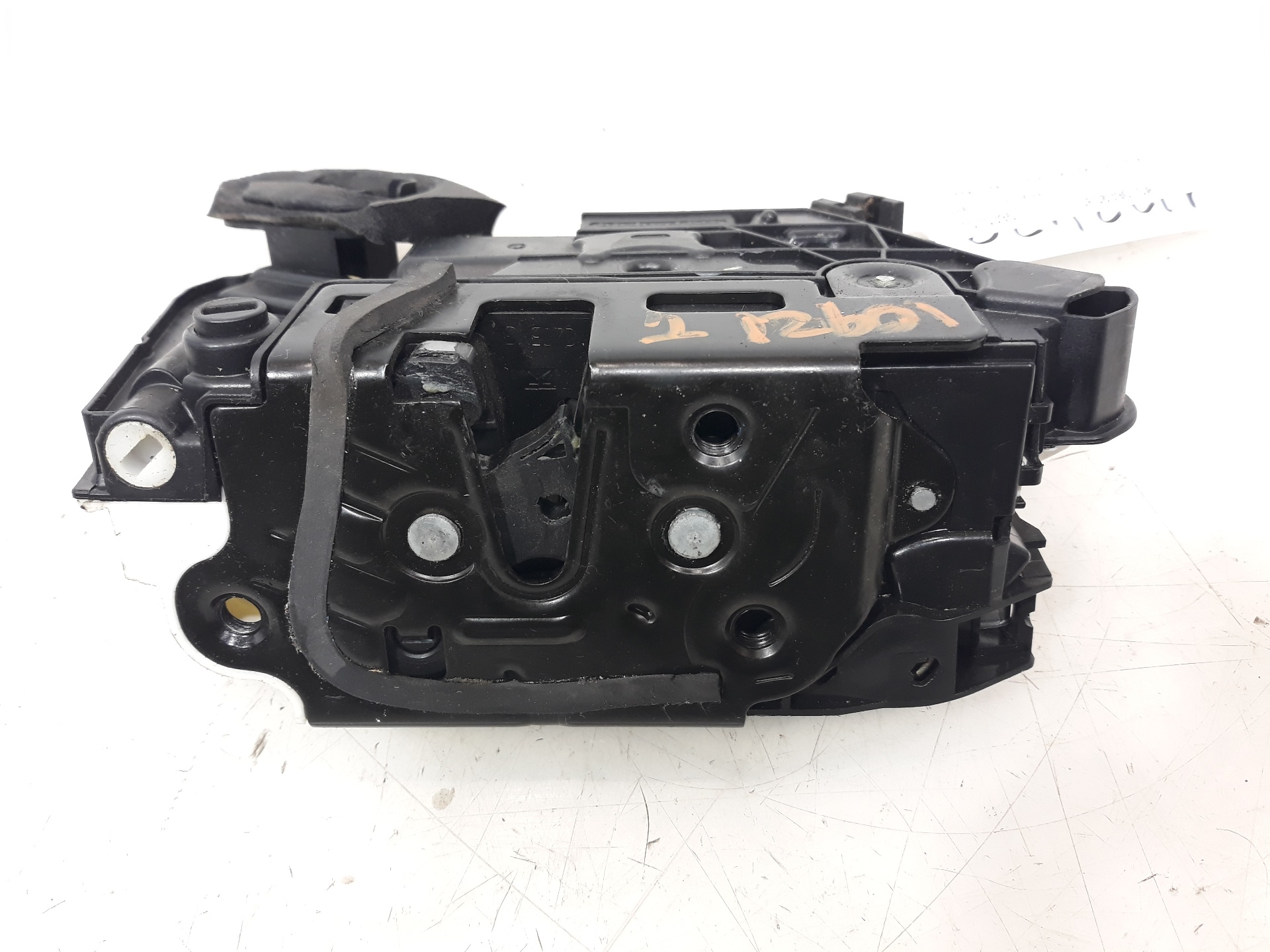 SEAT Toledo 4 generation (2012-2020) Aizmugurējo kreiso durvju slēdzene 5E0839015A, 5E0839015A 19155093