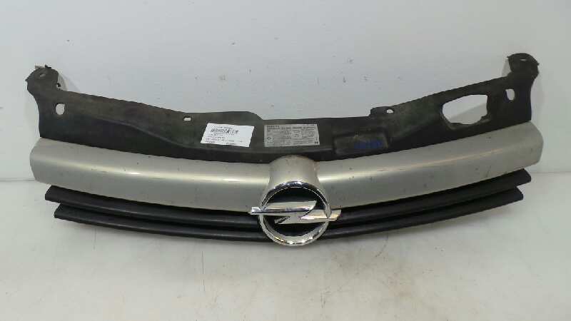 OPEL Astra J (2009-2020) Priekinės radiatoriaus grotelės 13108463,13108463 19026100