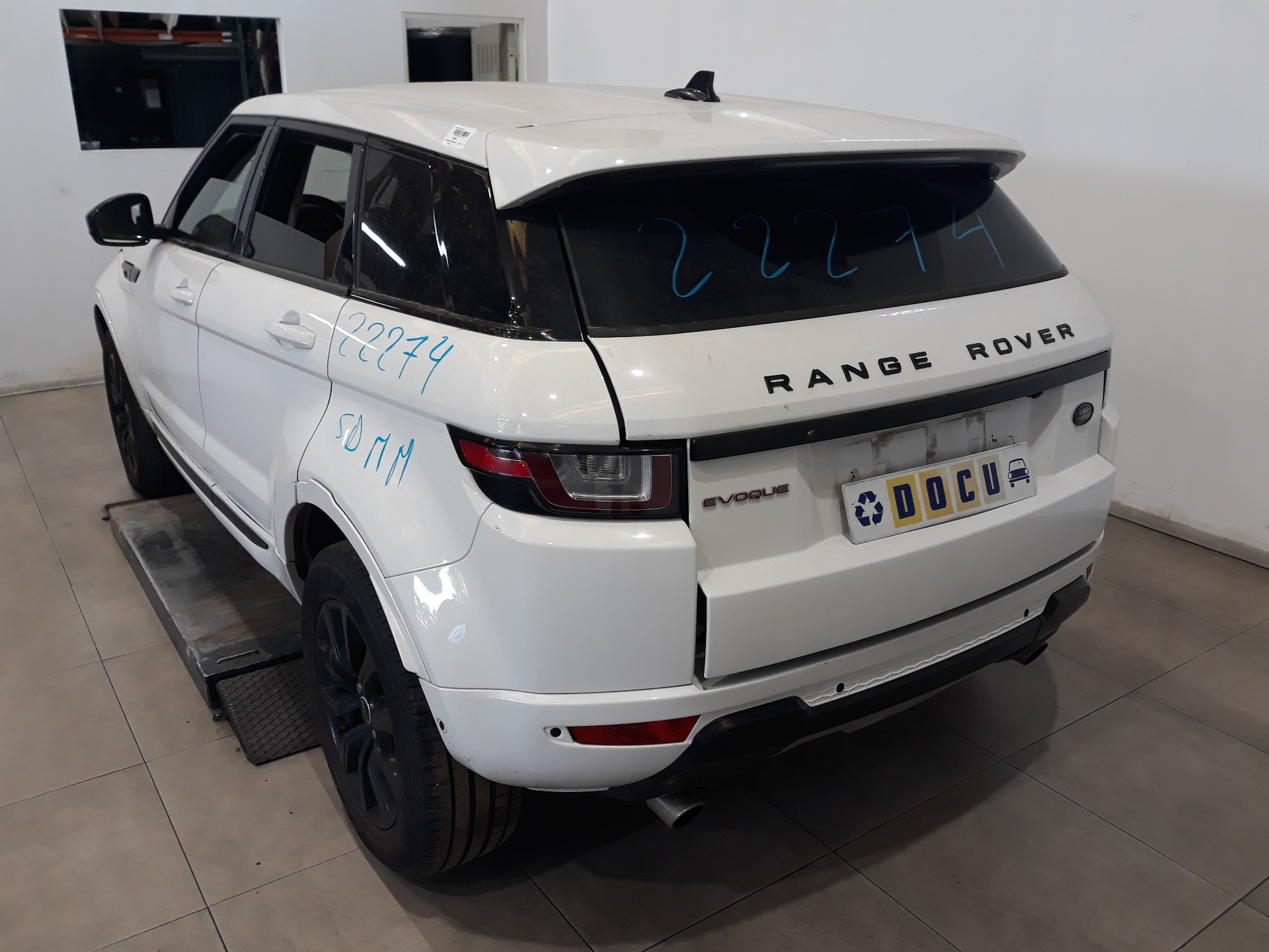 LAND ROVER Range Rover Evoque L538 (1 gen) (2011-2020) Priekinis kairys suportas LR015387, LR015387 23279031