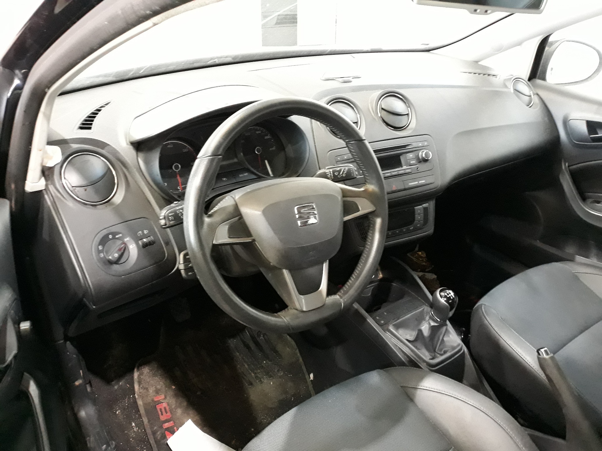 SEAT Ibiza 4 generation (2008-2017) Galinio dangčio (bagažinės) valytuvo varikliukas 6J4955711A, 6J4955711A 19161927