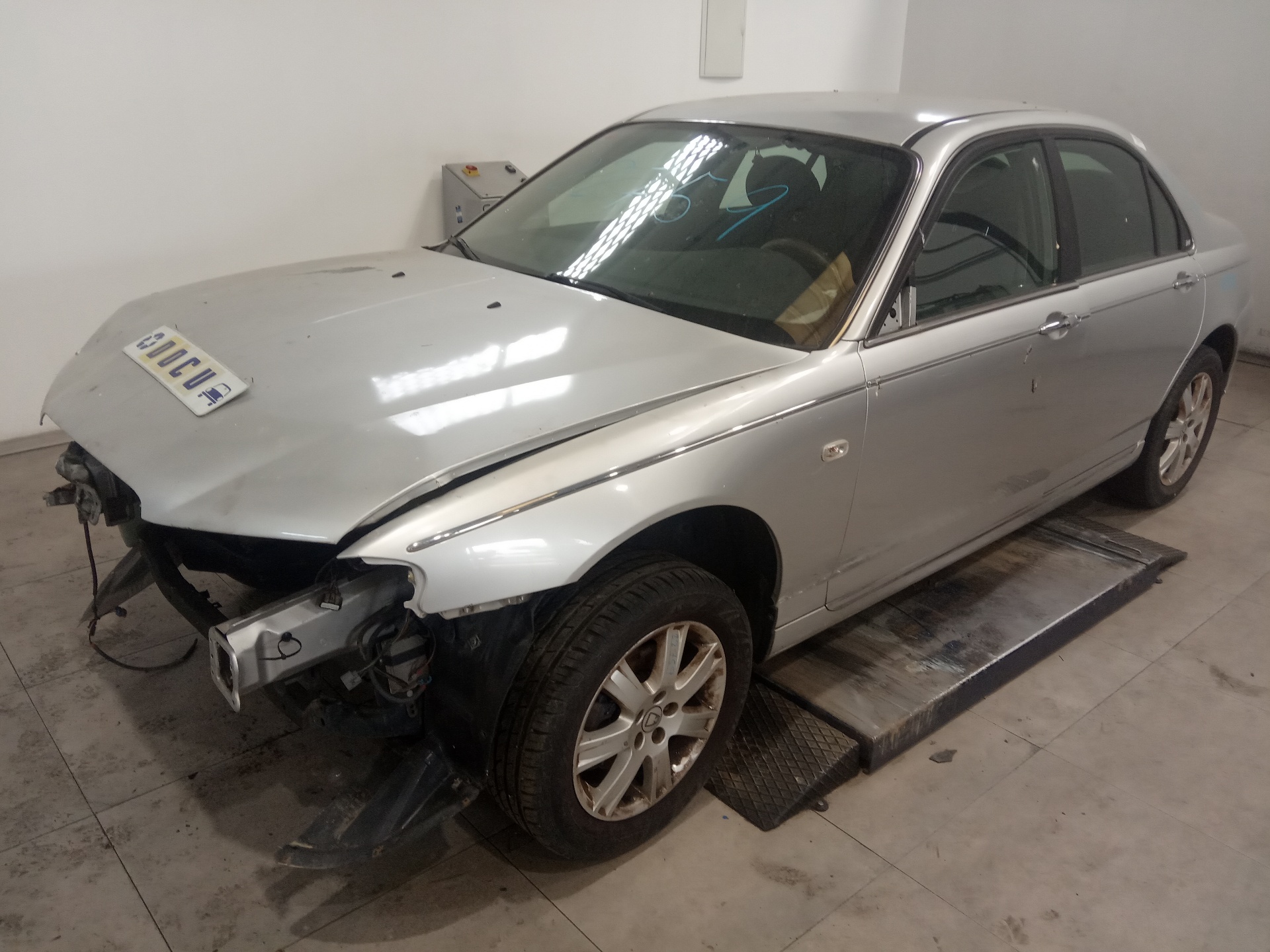 TOYOTA Höger främre dörr BDA500120 25167030