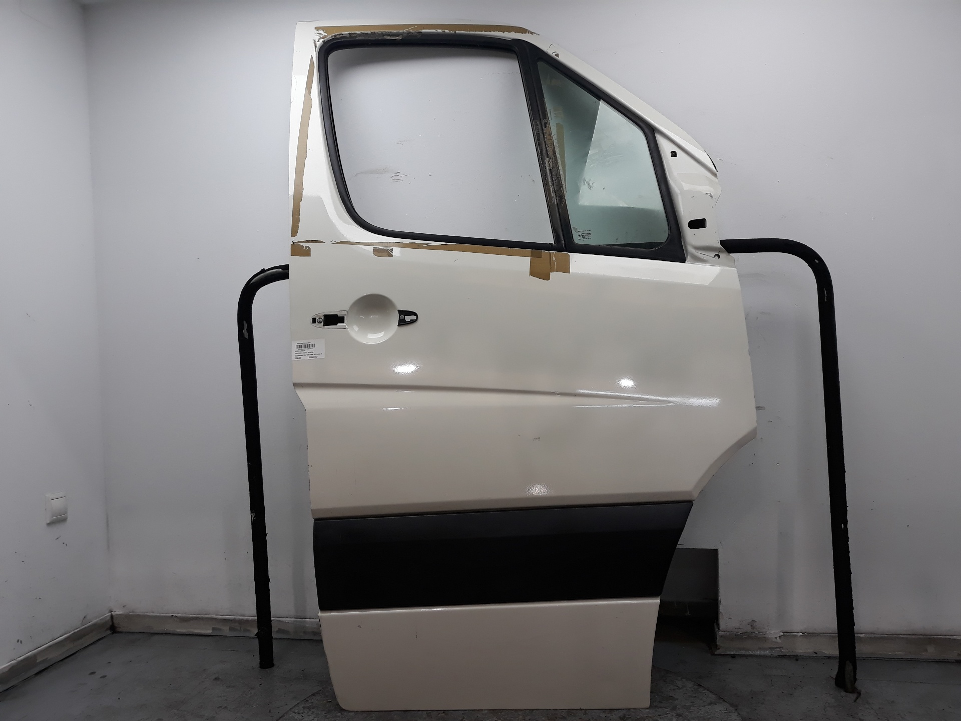 VOLKSWAGEN Crafter Передняя правая дверь 2E0831052,2E0831052 19058815