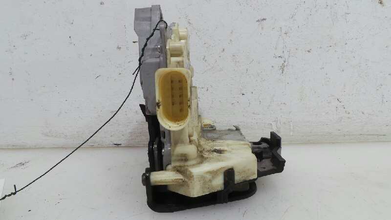 BMW A2 8Z (1999-2005) Front Left Door Lock 4F1837015, 4F1837015 18999619