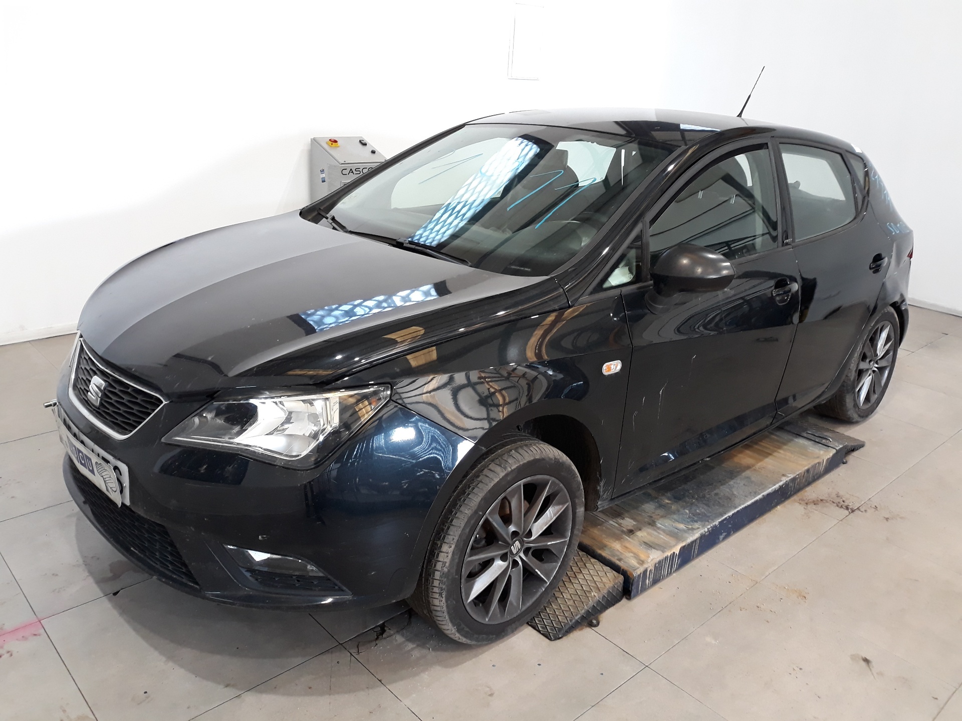 SEAT Ibiza 4 generation (2008-2017) Galinio dangčio (bagažinės) valytuvo varikliukas 6J4955711A, 6J4955711A 19161927