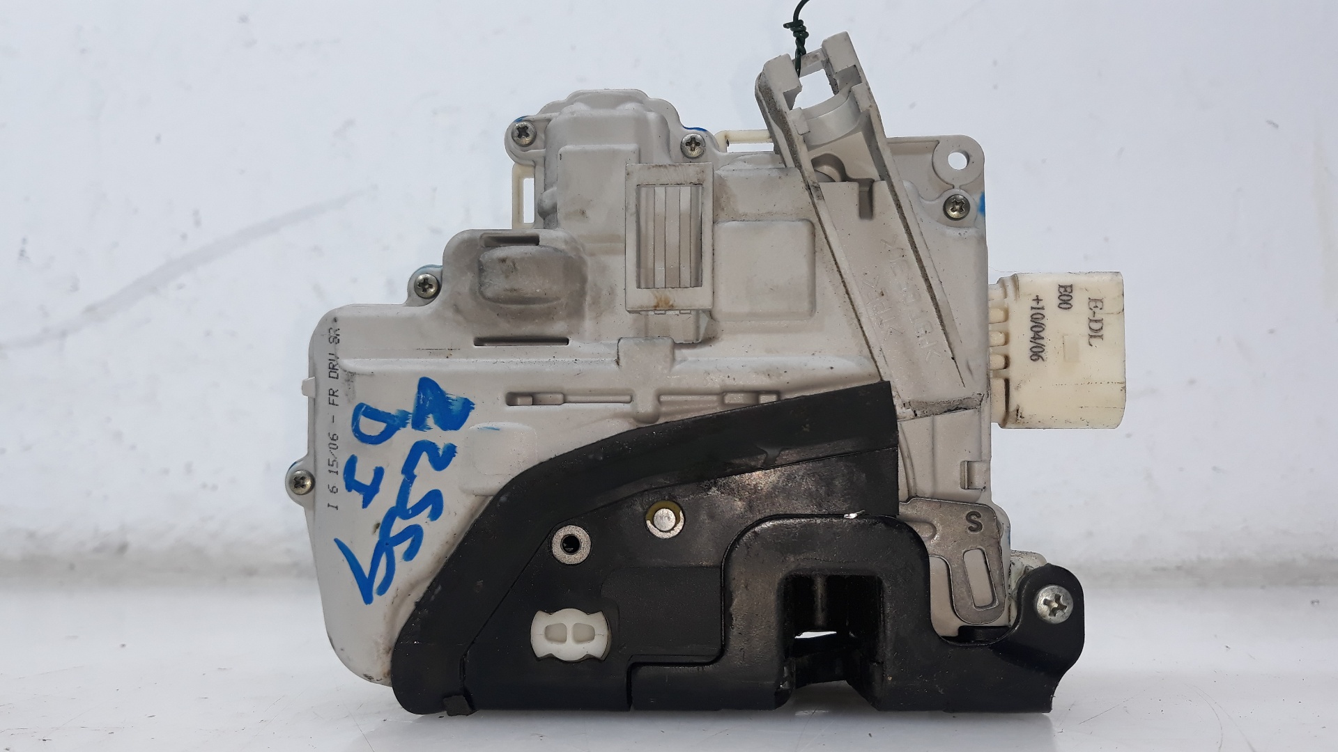 AUDI A4 B7/8E (2004-2008) Front Left Door Lock 8E1837015AA,8E1837015AA 25306867