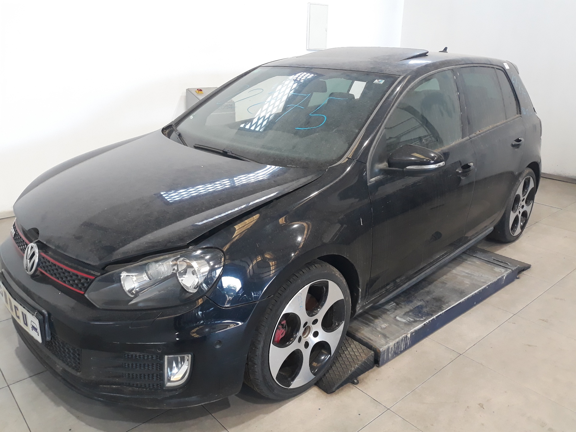 VOLKSWAGEN Golf 6 generation (2008-2015) Baklykt venstre bak 5K0945093AB,5K0945093AB 25156975