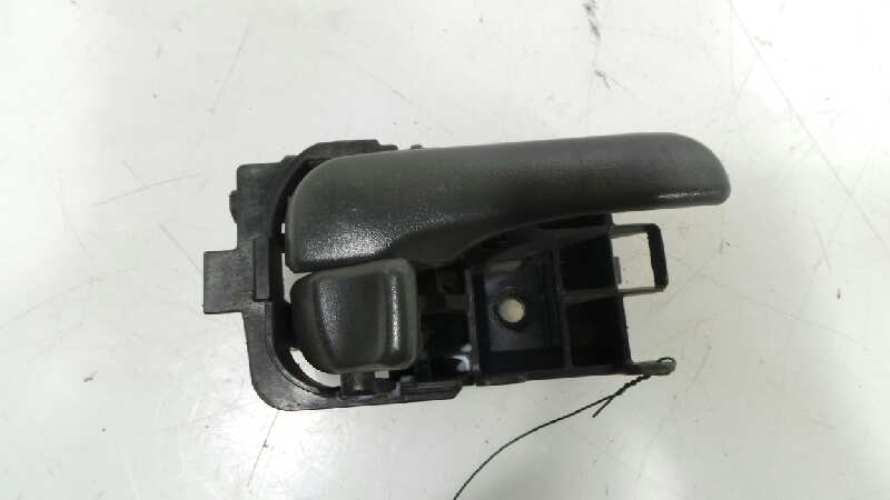 NISSAN X-Trail T30 (2001-2007) Right Rear Internal Opening Handle 26066789