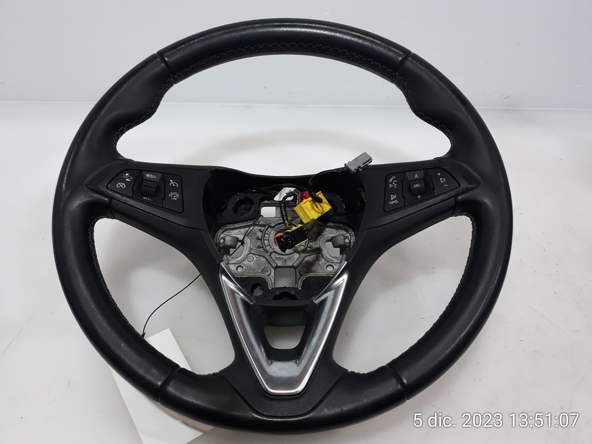 OPEL Insignia A (2008-2016) Steering Wheel 39096088,39096088 23279717