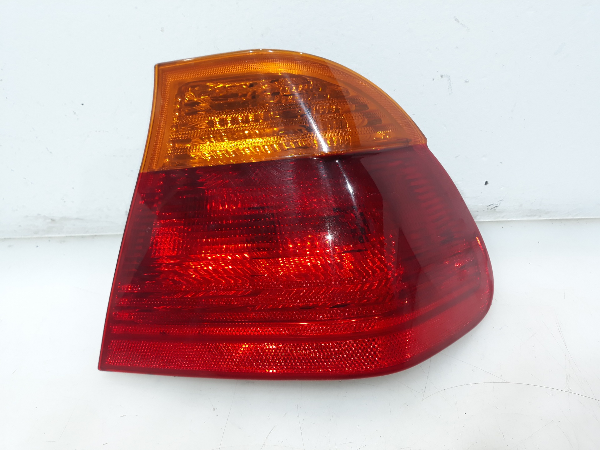 VAUXHALL 3 Series E46 (1997-2006) Rear Right Taillight Lamp 8364922, 8364922 19535753