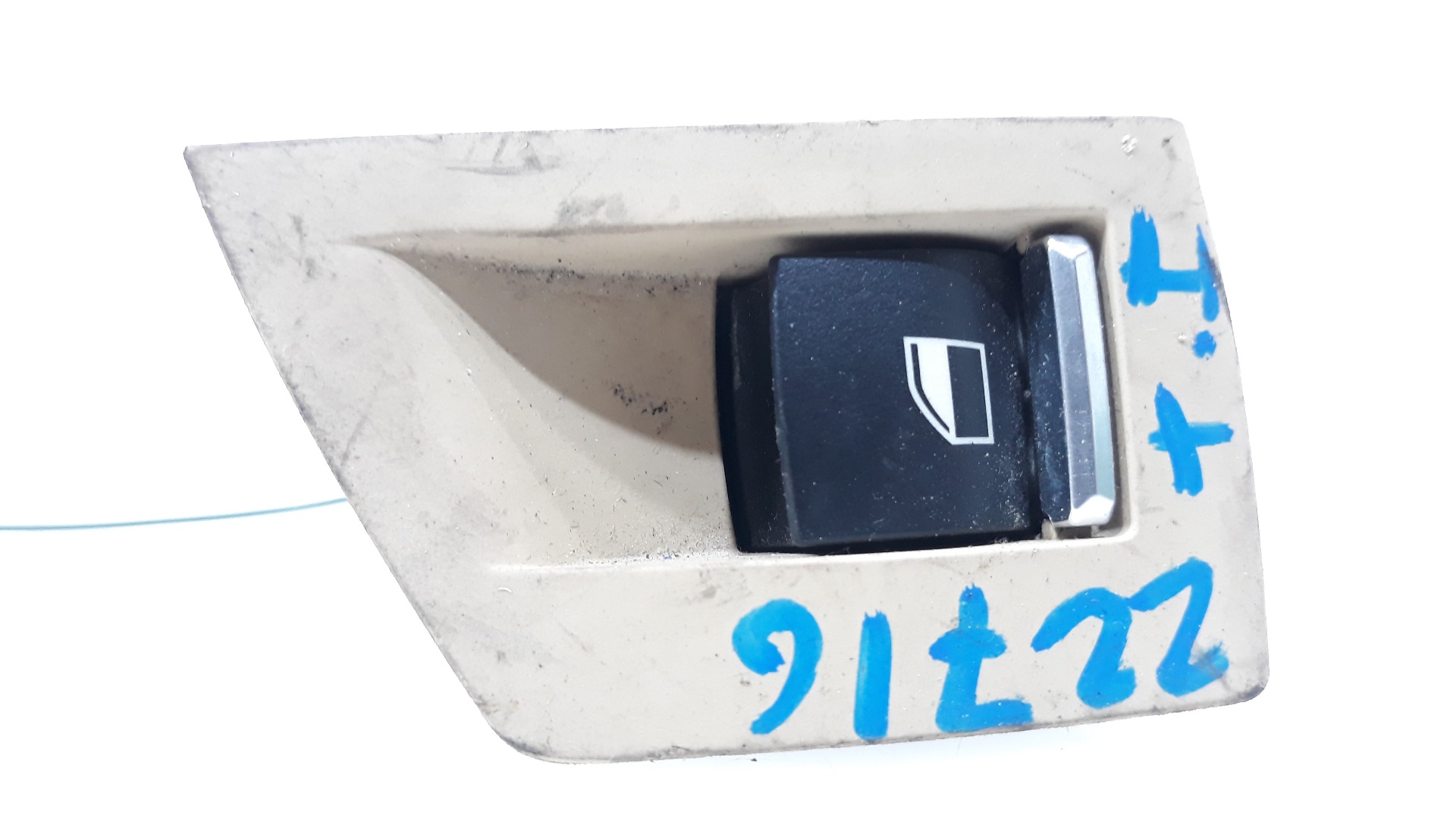 BMW 5 Series F10/F11 (2009-2017) Rear Right Door Window Control Switch 916352701 26241008