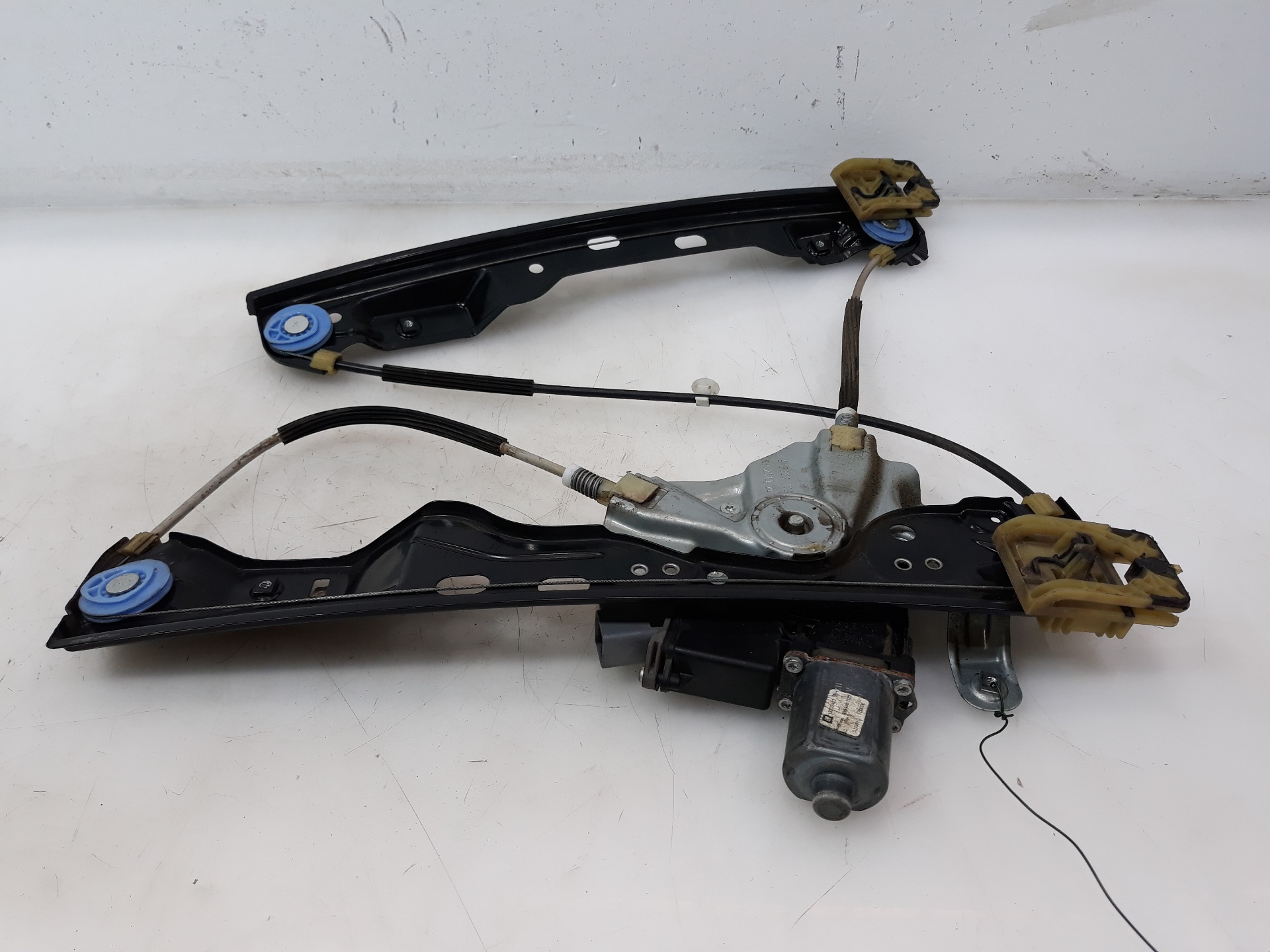 OPEL Astra J (2009-2020) Front Right Door Window Regulator 13260129 25505129