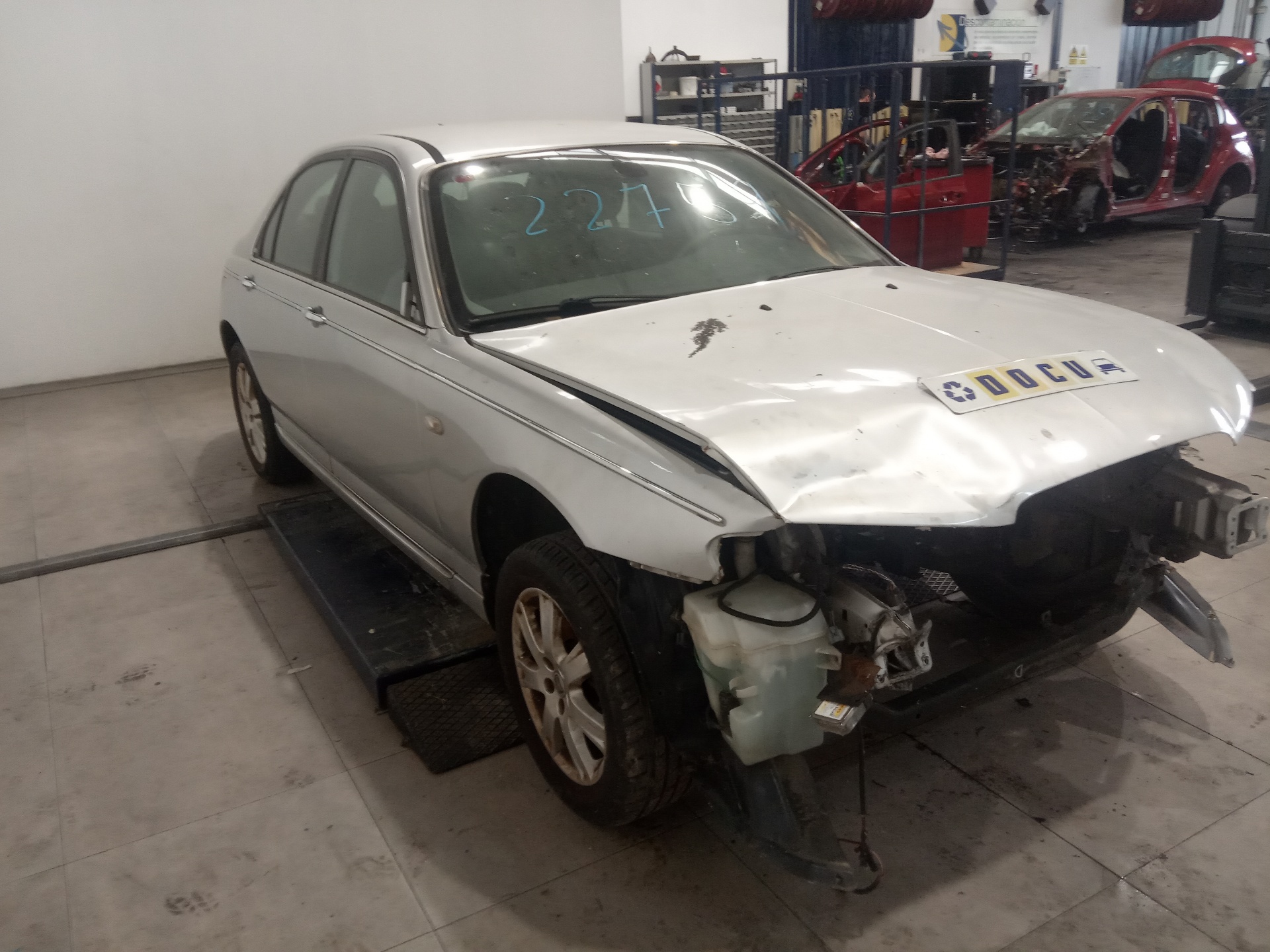 TOYOTA Höger främre dörr BDA500120 25167030