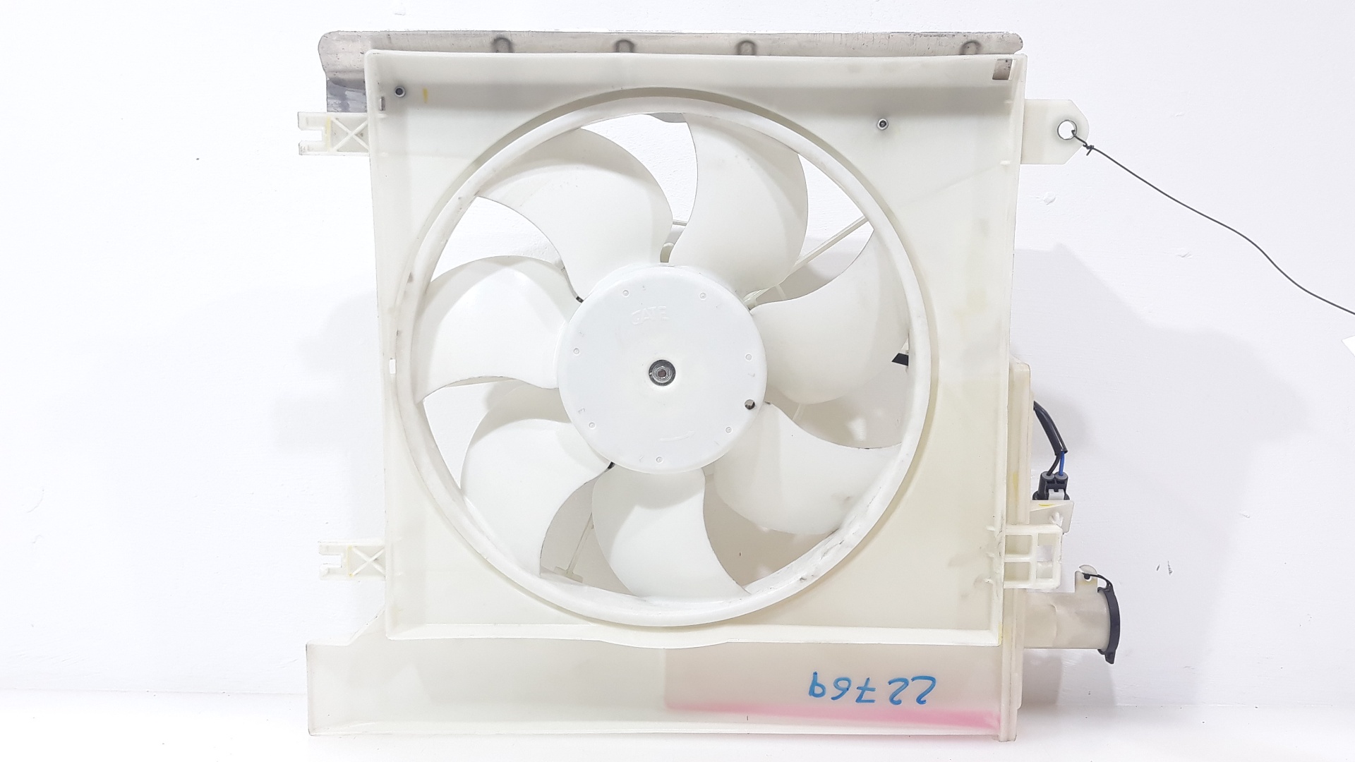 PEUGEOT 108 1 generation (2015-2021) Difuzorový ventilátor 163600Q021 26241523