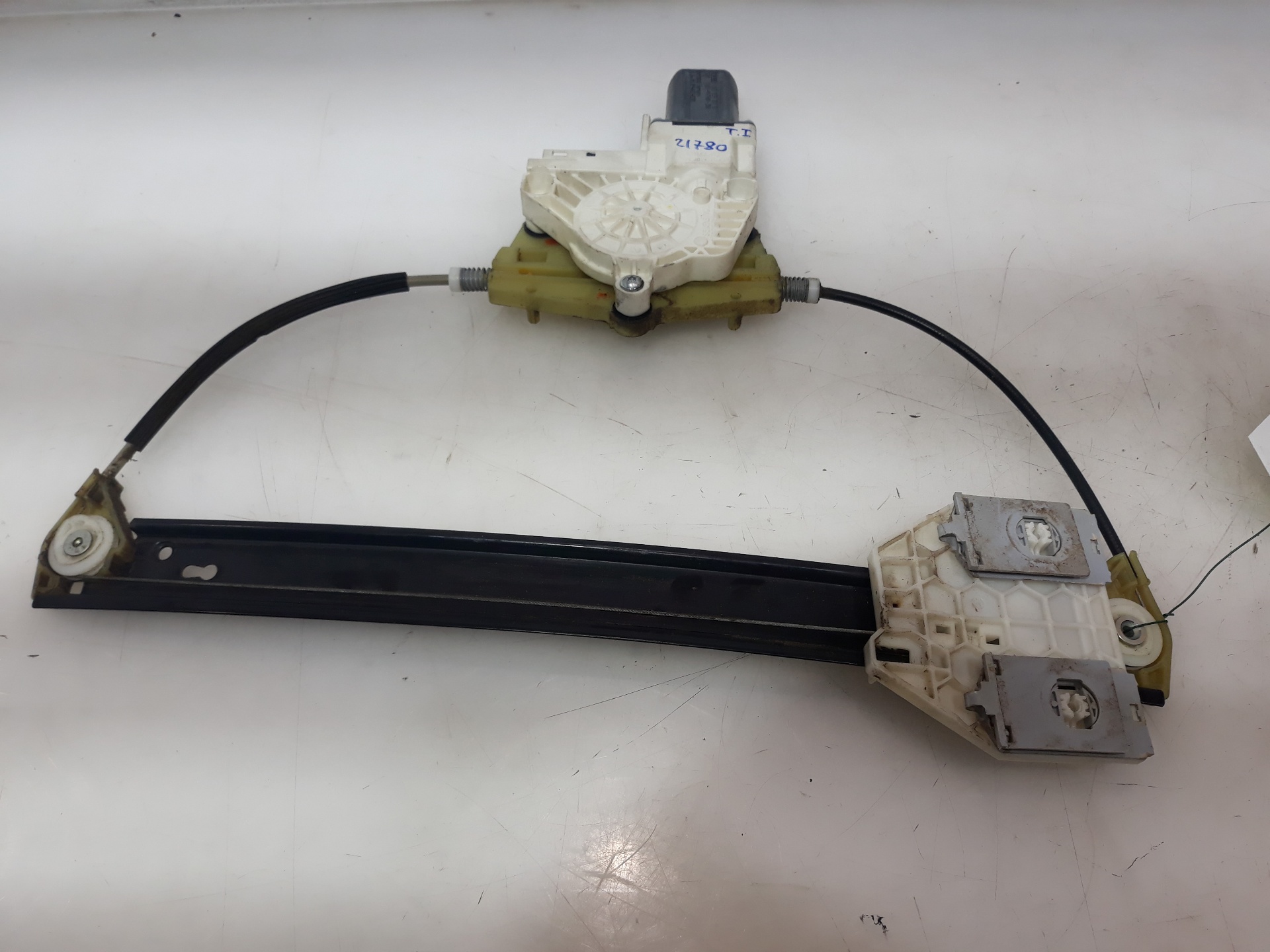 AUDI A6 C6/4F (2004-2011) Rear left door window lifter 4F0839461B,4F0839461B 19145738