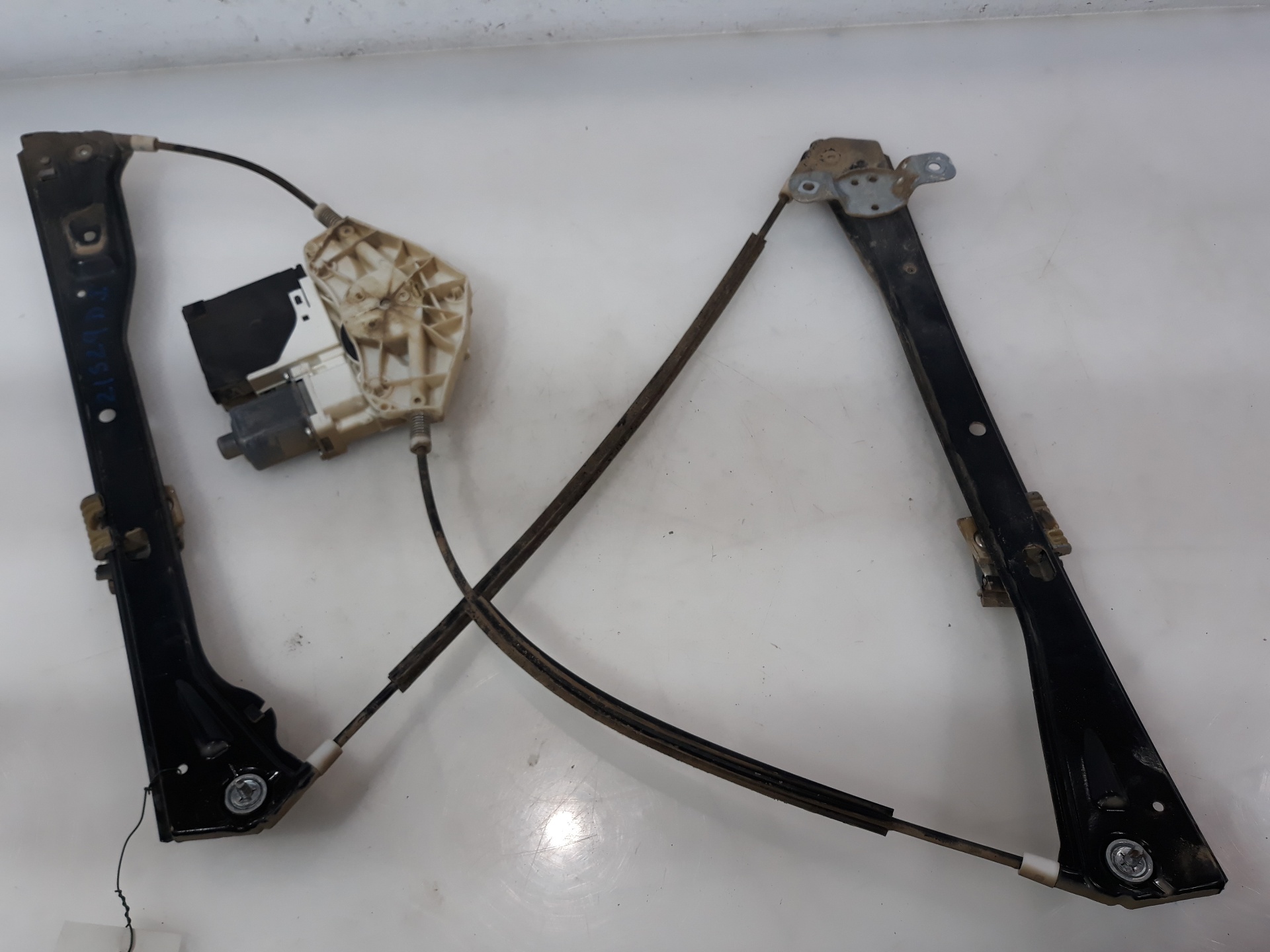 VOLKSWAGEN Golf 6 generation (2008-2015) Regulator de geam ușă stânga față 1K5837461B, 1K5837461B 23248653