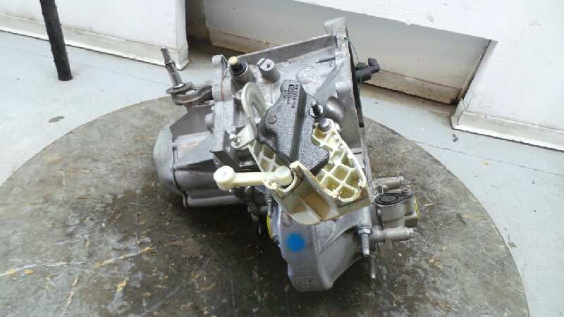 CITROËN C4 1 generation (2004-2011) Gearbox 20DP42,20DP42 19028141