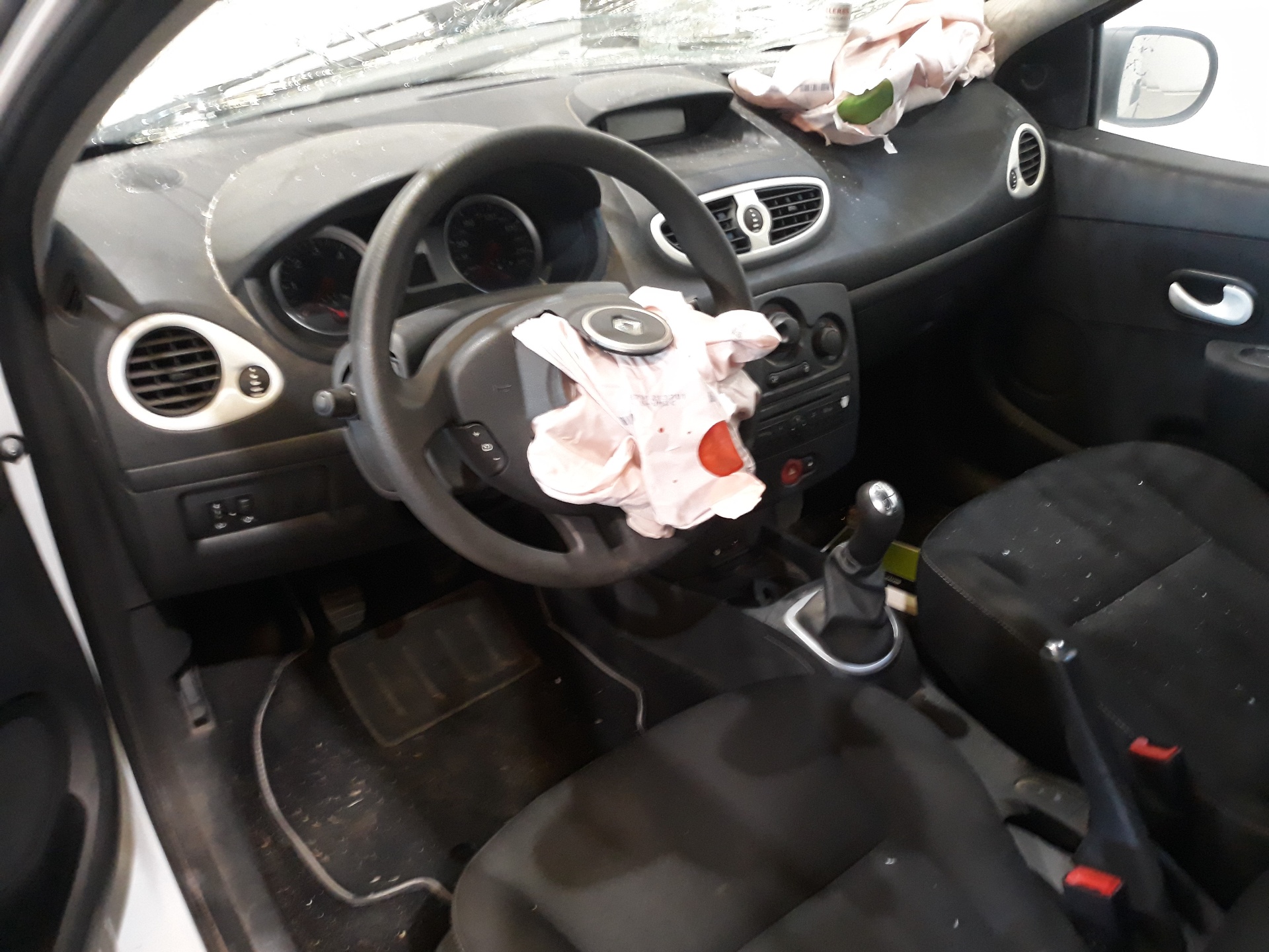 RENAULT Clio 3 generation (2005-2012) Galinė kairė vidinė atidarymo rankelėlė 310579,310579 26088921