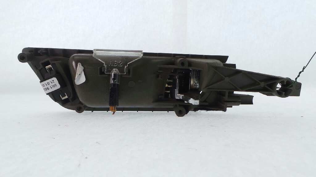 AUDI A6 C6/4F (2004-2011) Front Left Door Interior Handle Frame 8R0837019, 8R0837019 18972685