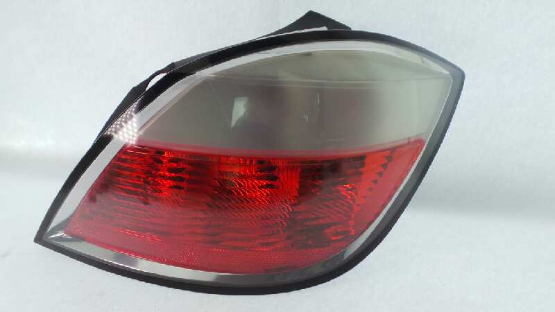 OPEL Astra J (2009-2020) Rear Right Taillight Lamp 93190305, 93190305 18969458