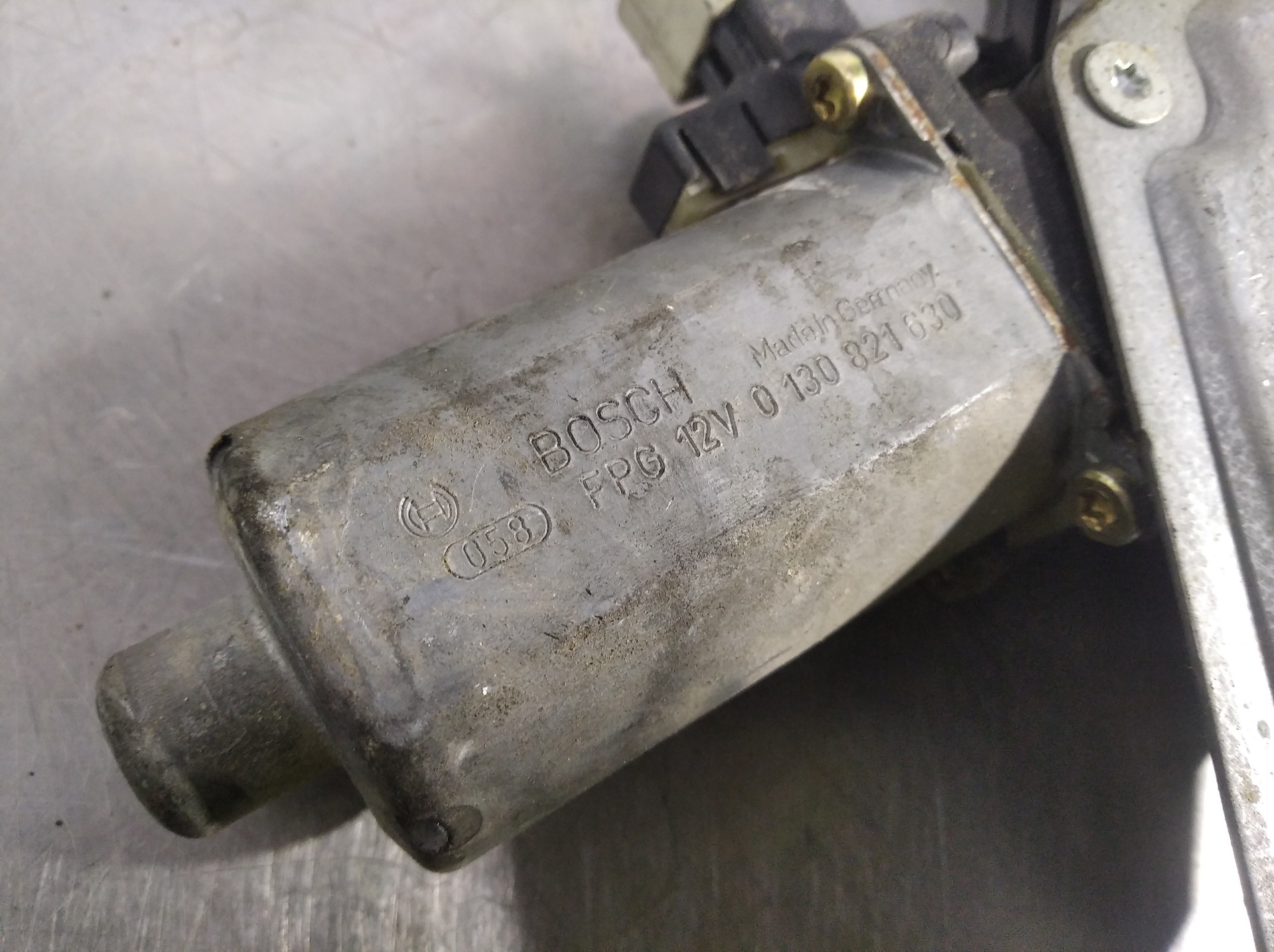 Elevalunas delantero derecho G8T760,G8T714,G8T716,G8T,G8T717,G8T17 0130821630 de Renault Espace 1996-0 - pieza usada