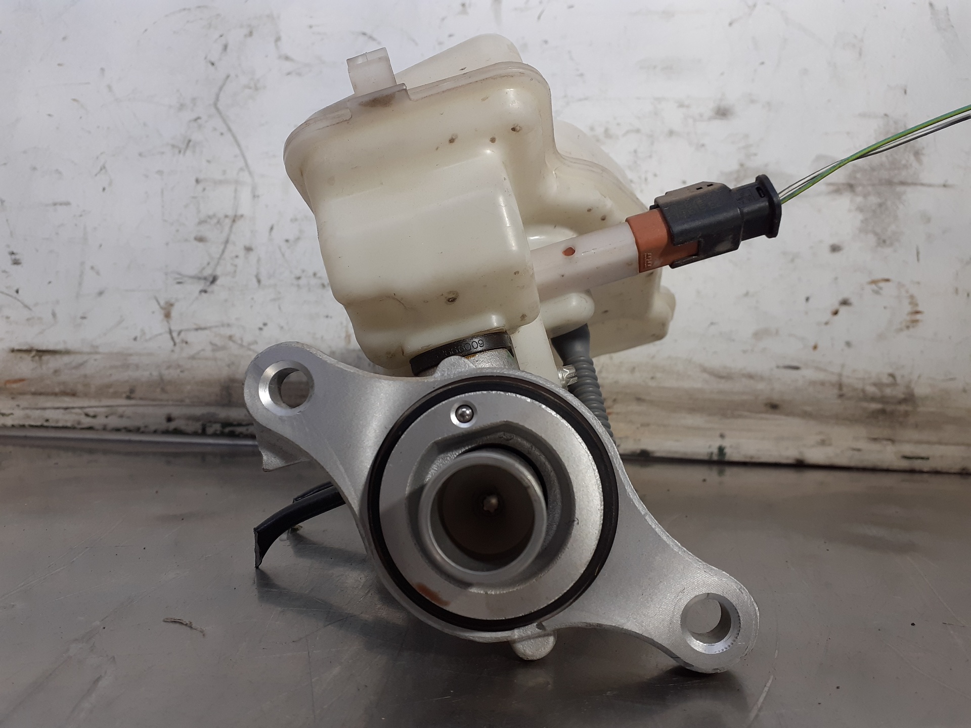 CITROËN C4 Cactus 1 generation (2014-2024) Brake Cylinder 32069745 23568551