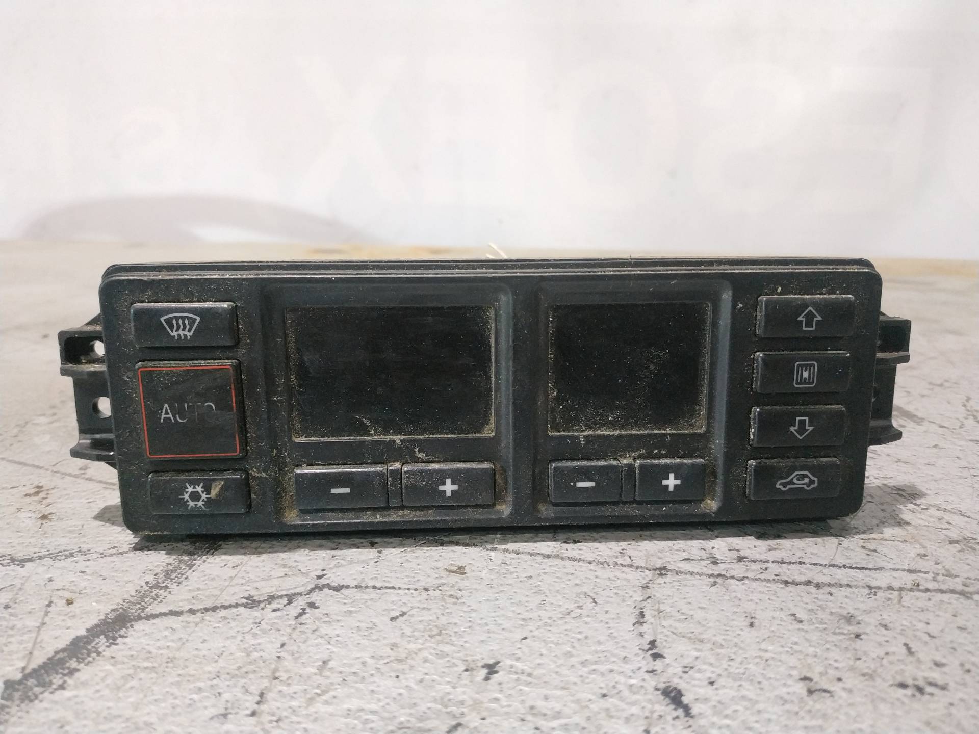 HONDA A4 B5/8D (1994-2001) Climate  Control Unit 5HB00760804 19054708