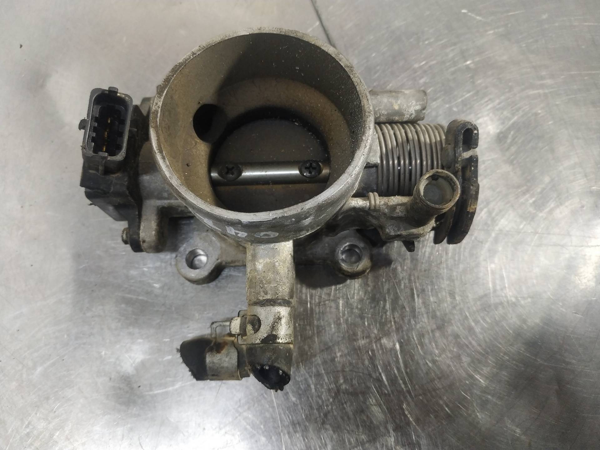 Caja de mariposa G4EDG,G4ED 3517022600 de Hyundai Matrix 2001-0 - pieza usada