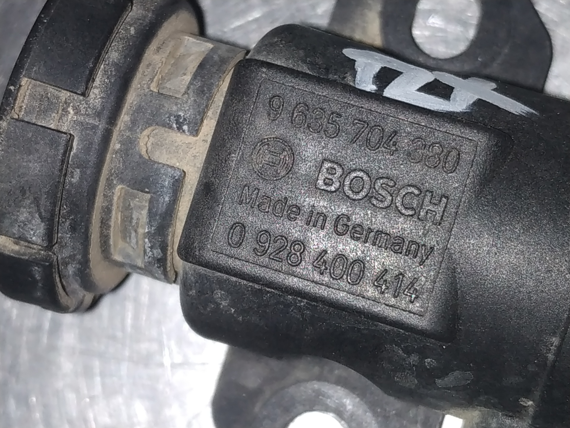Válvula de aire adicional RHY 9635704380 de Citroen Xsara (n1) 2000-2005 - pieza usada