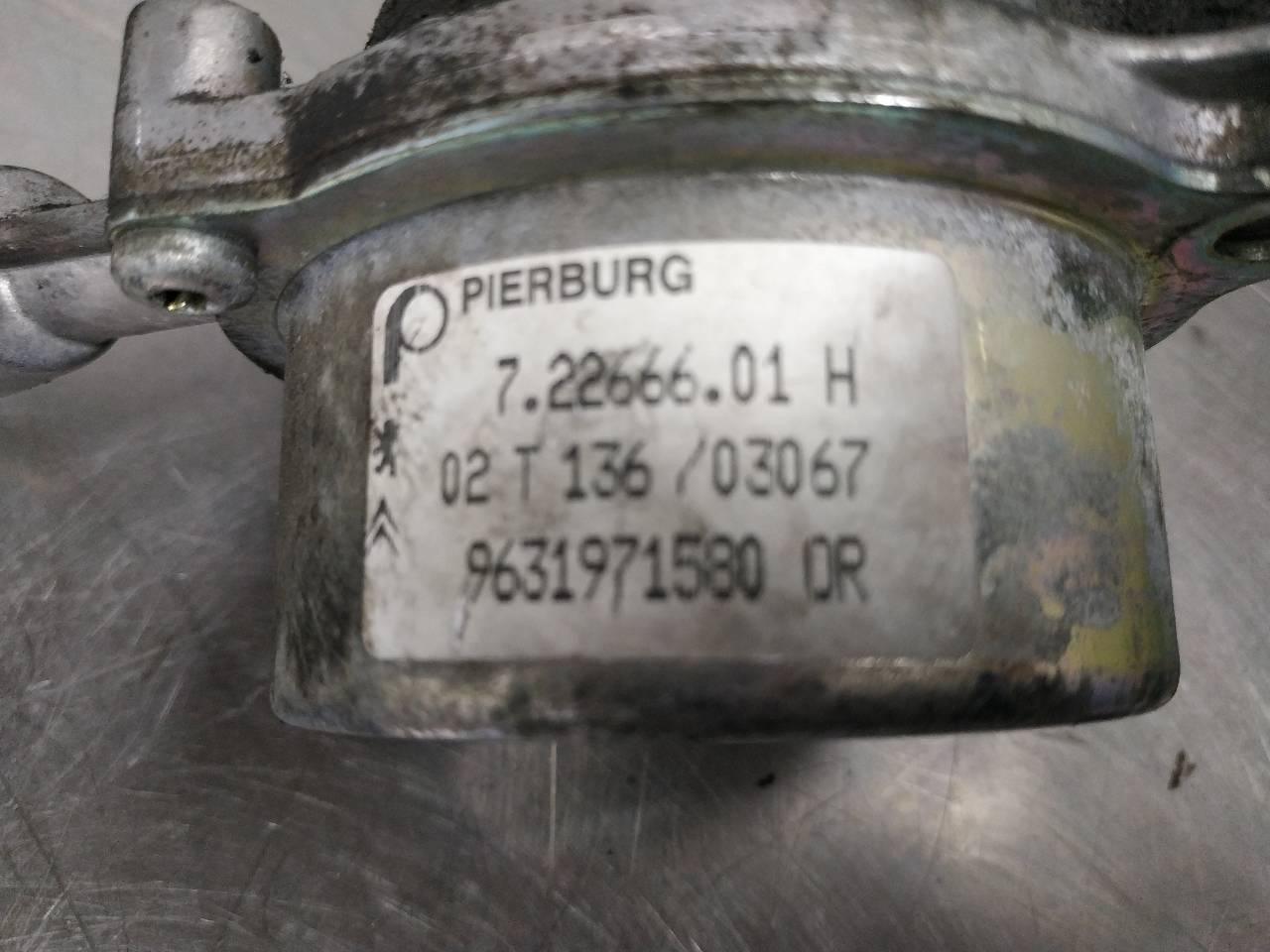 Depresor freno / bomba vacio 4HXDW12TED4FAP,4HX 9631971580 de Citroen C5 2001-2004 - pieza usada
